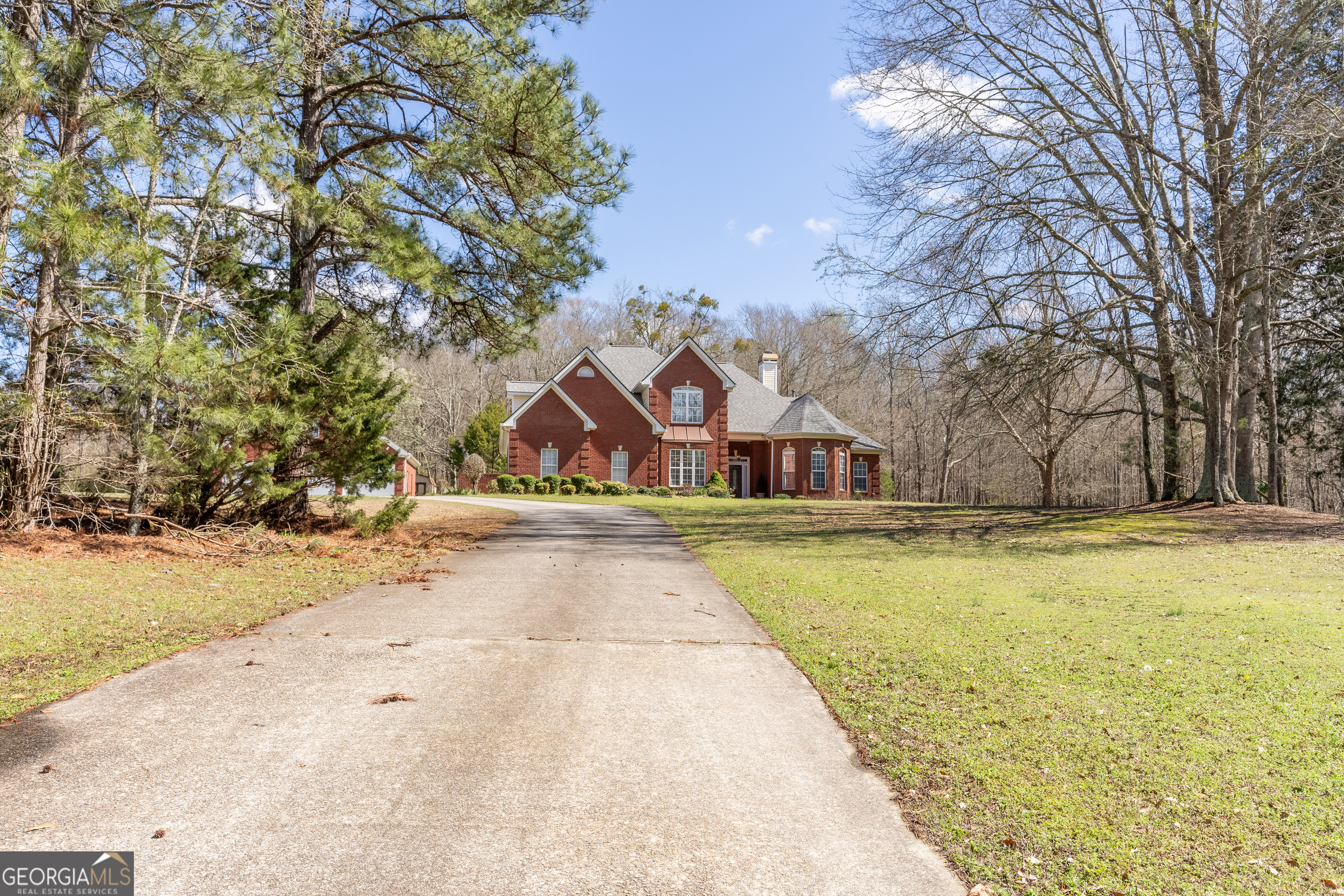 2101 NE Indian Shoals Dr — photo