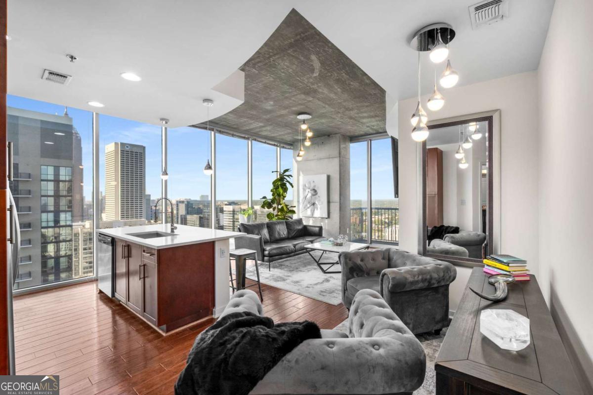855 Peachtree St NE 3003 — photo