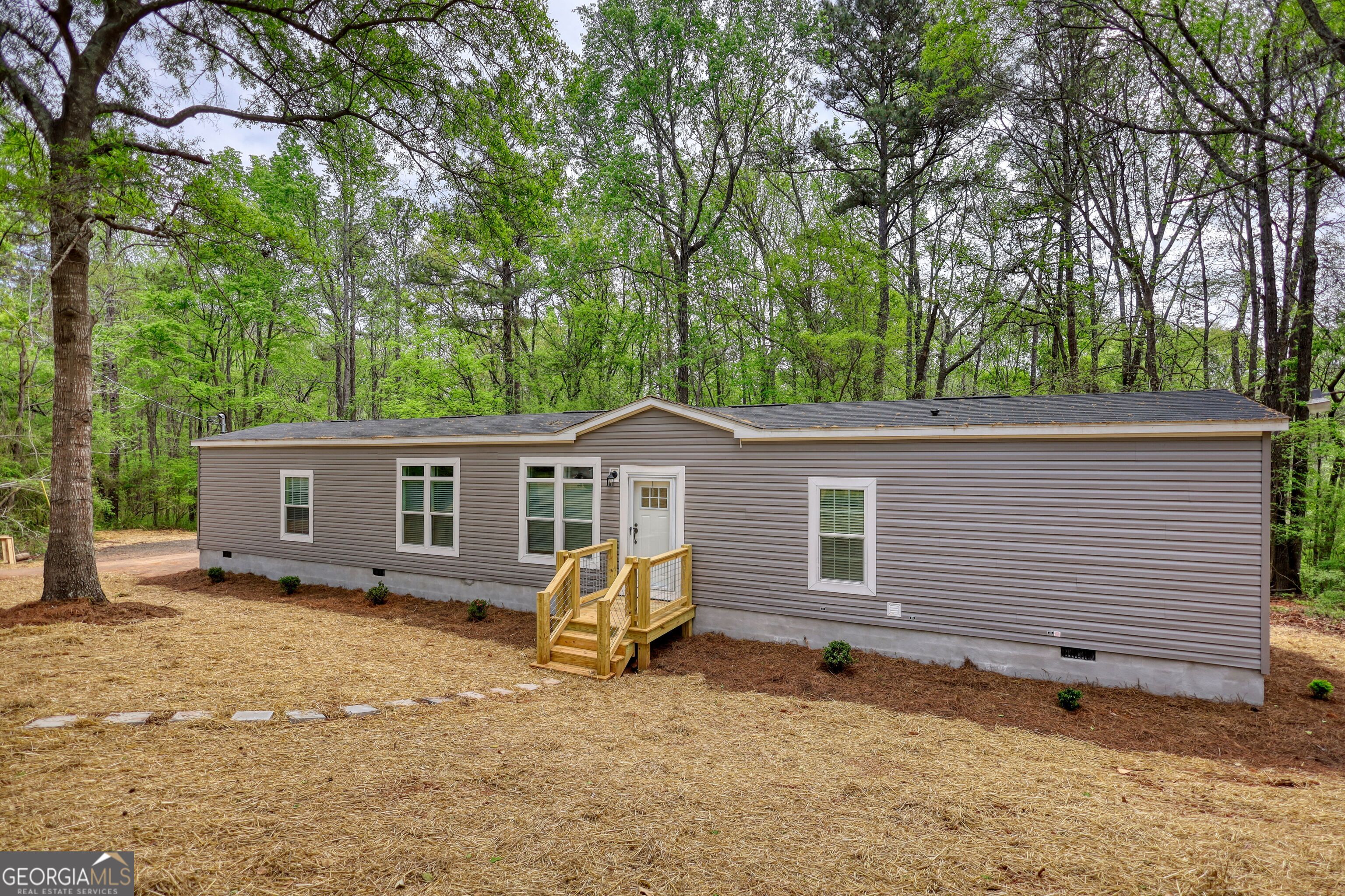 386 Sparta Hwy NE — photo