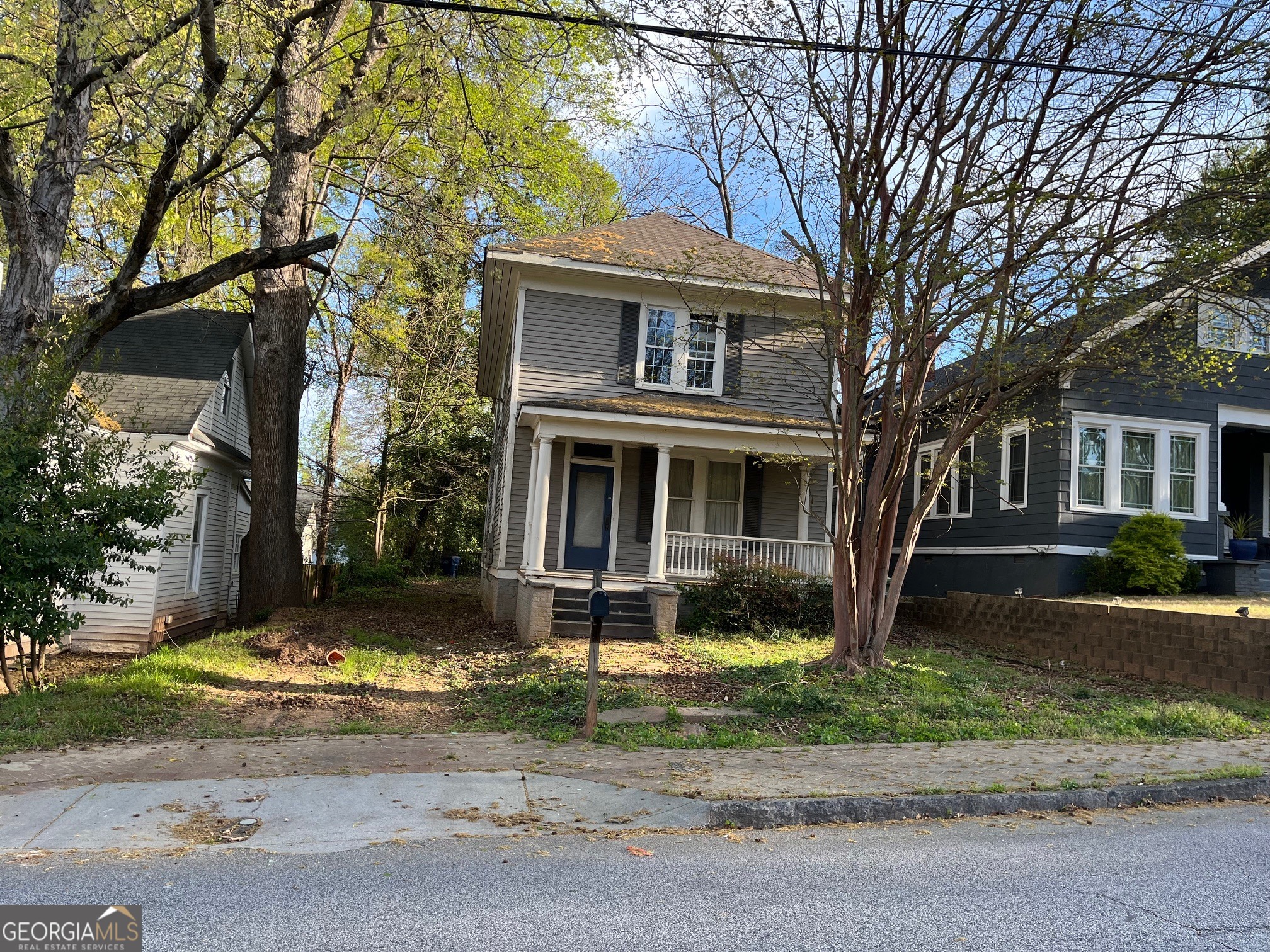 1037 Oak St SW — photo