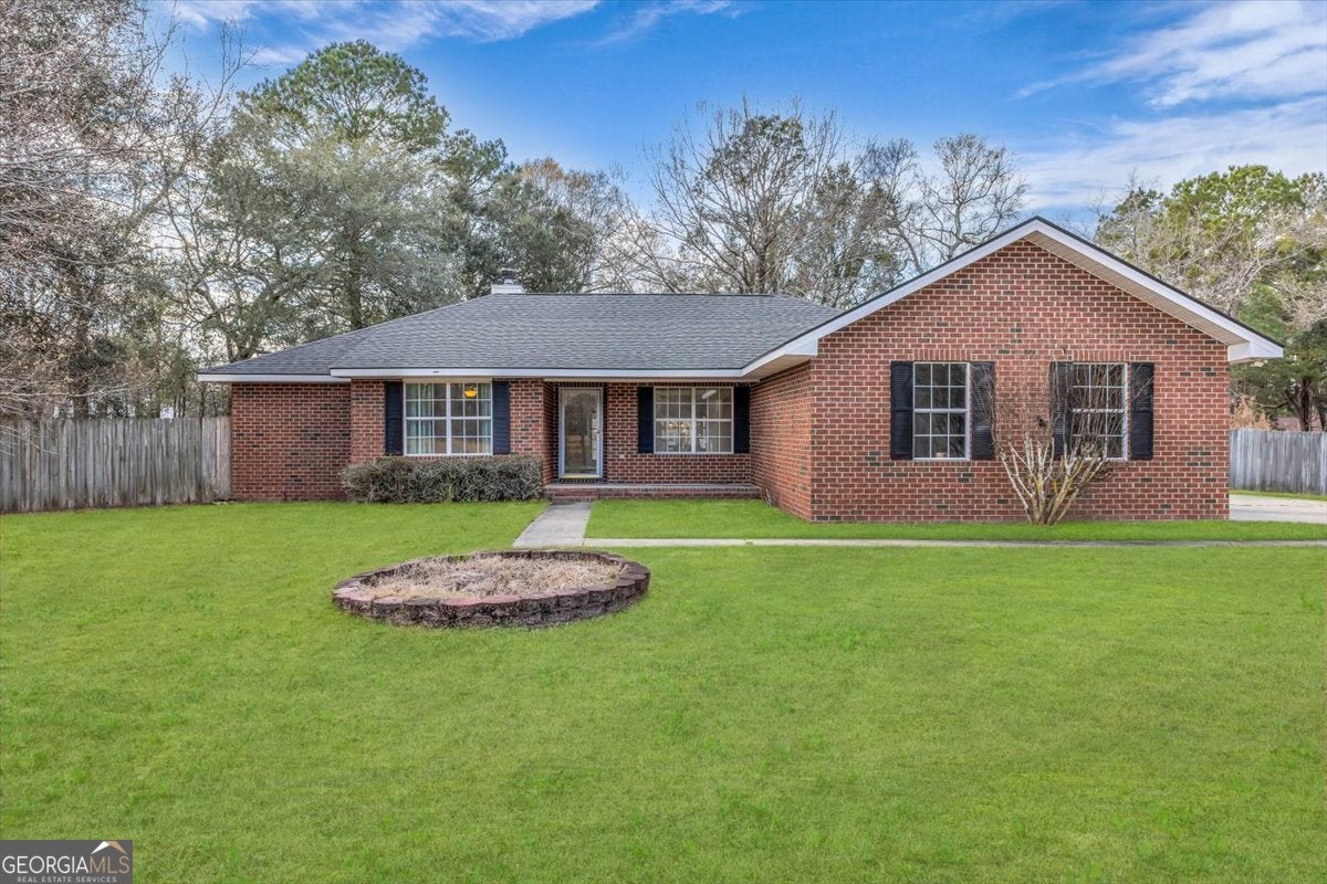153 Hughes Dr — photo