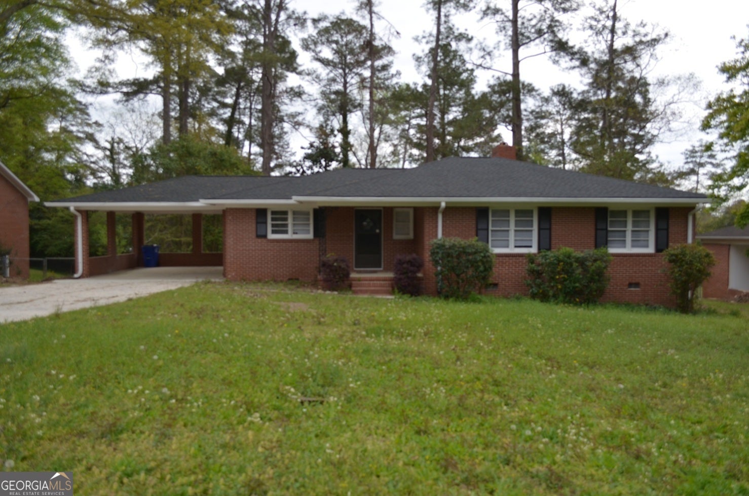 829 Edward Pl — photo