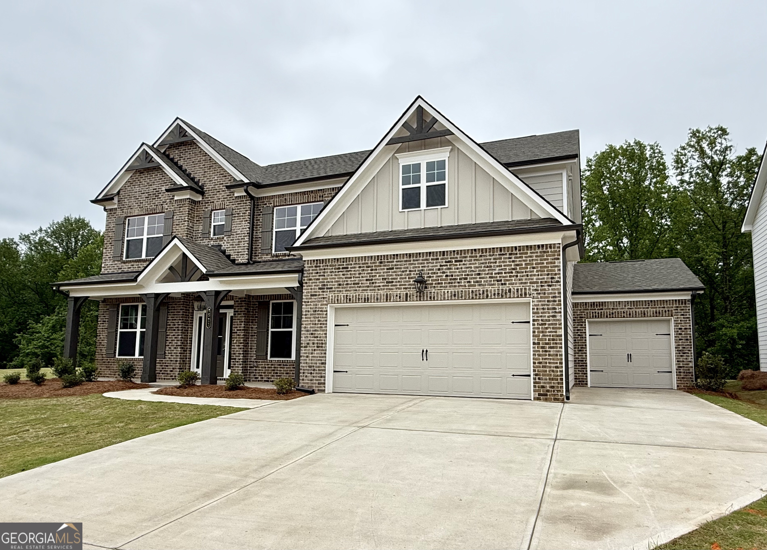 5511 Tullis Dr — photo