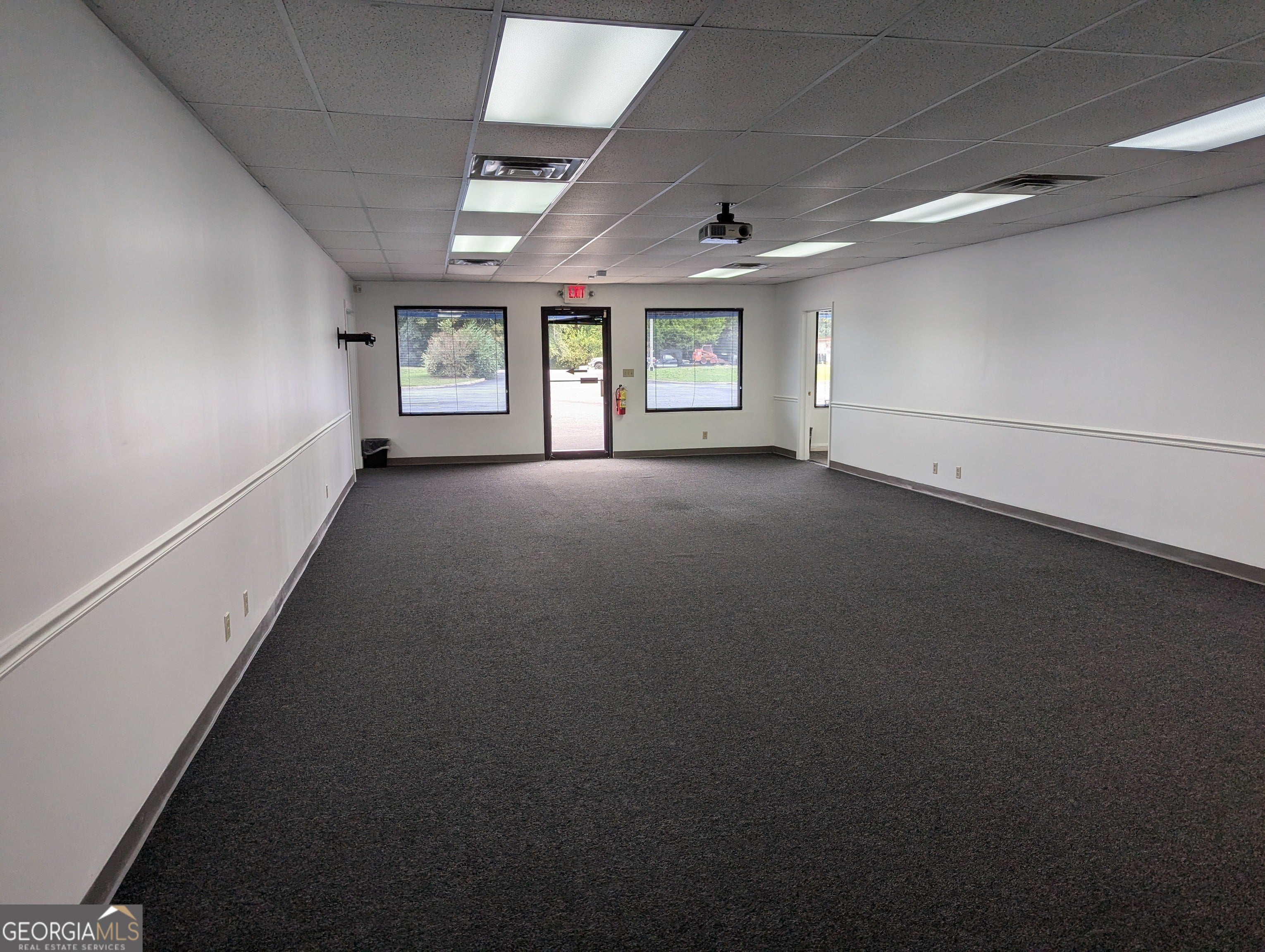 217 Johnson Rd E — photo