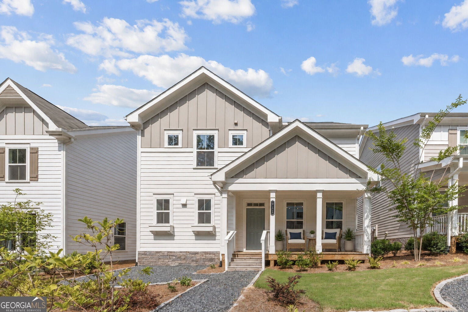911 East Green Ln — photo