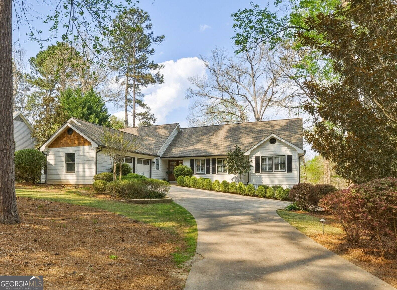 1040 Spyglass Hill — photo