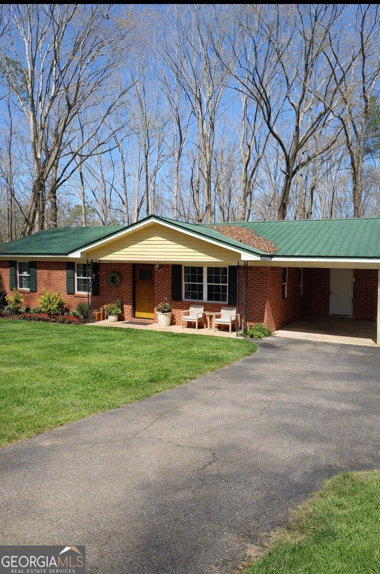 725 Strickland Town Rd — photo