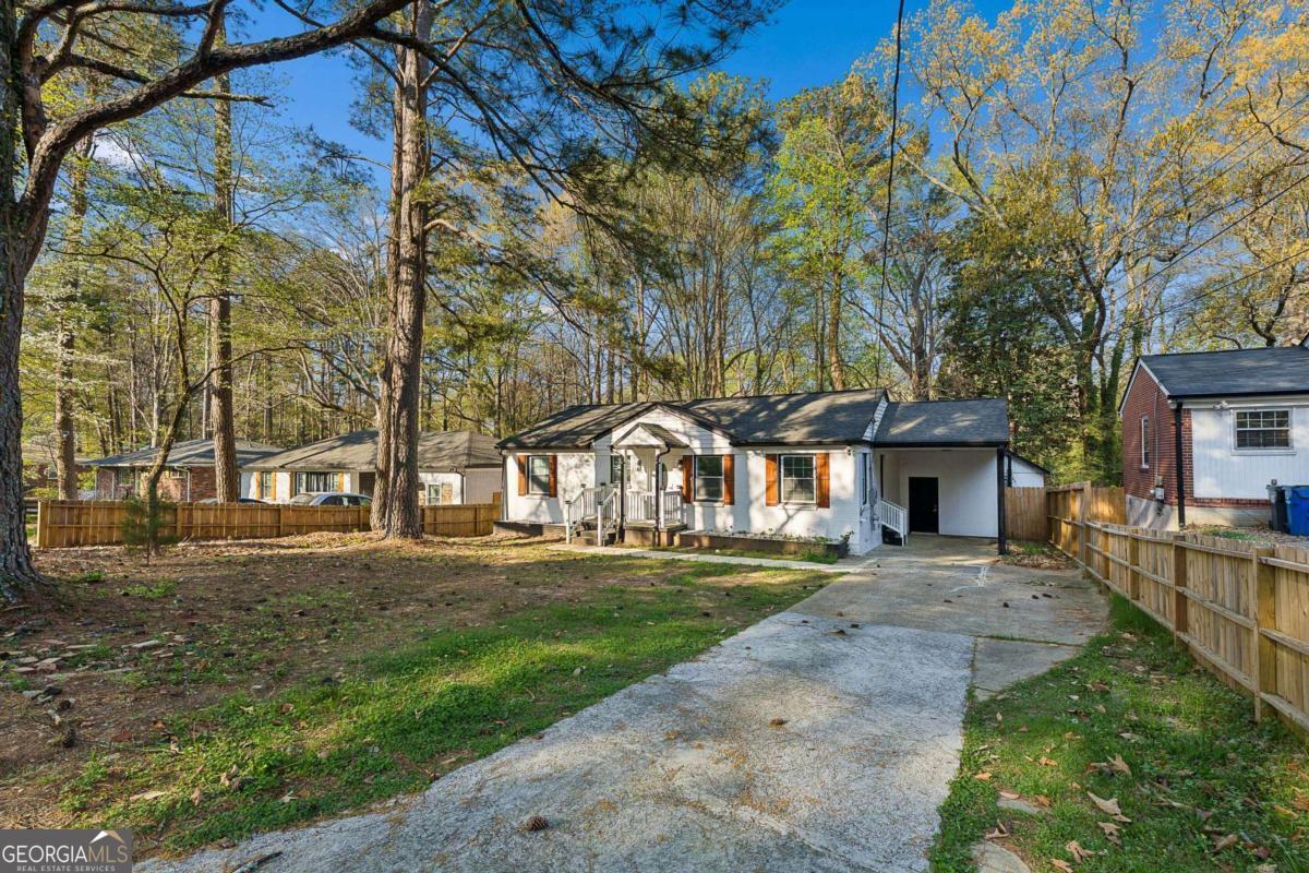 2545 Plantation Dr — photo