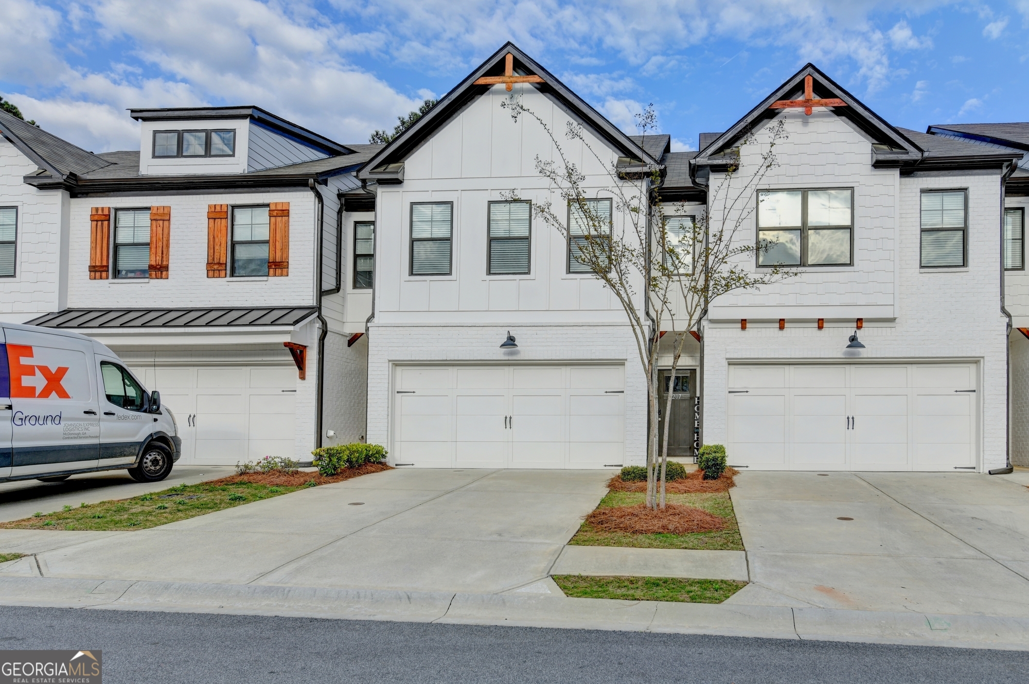 207 N Auburn Landing Pl — photo