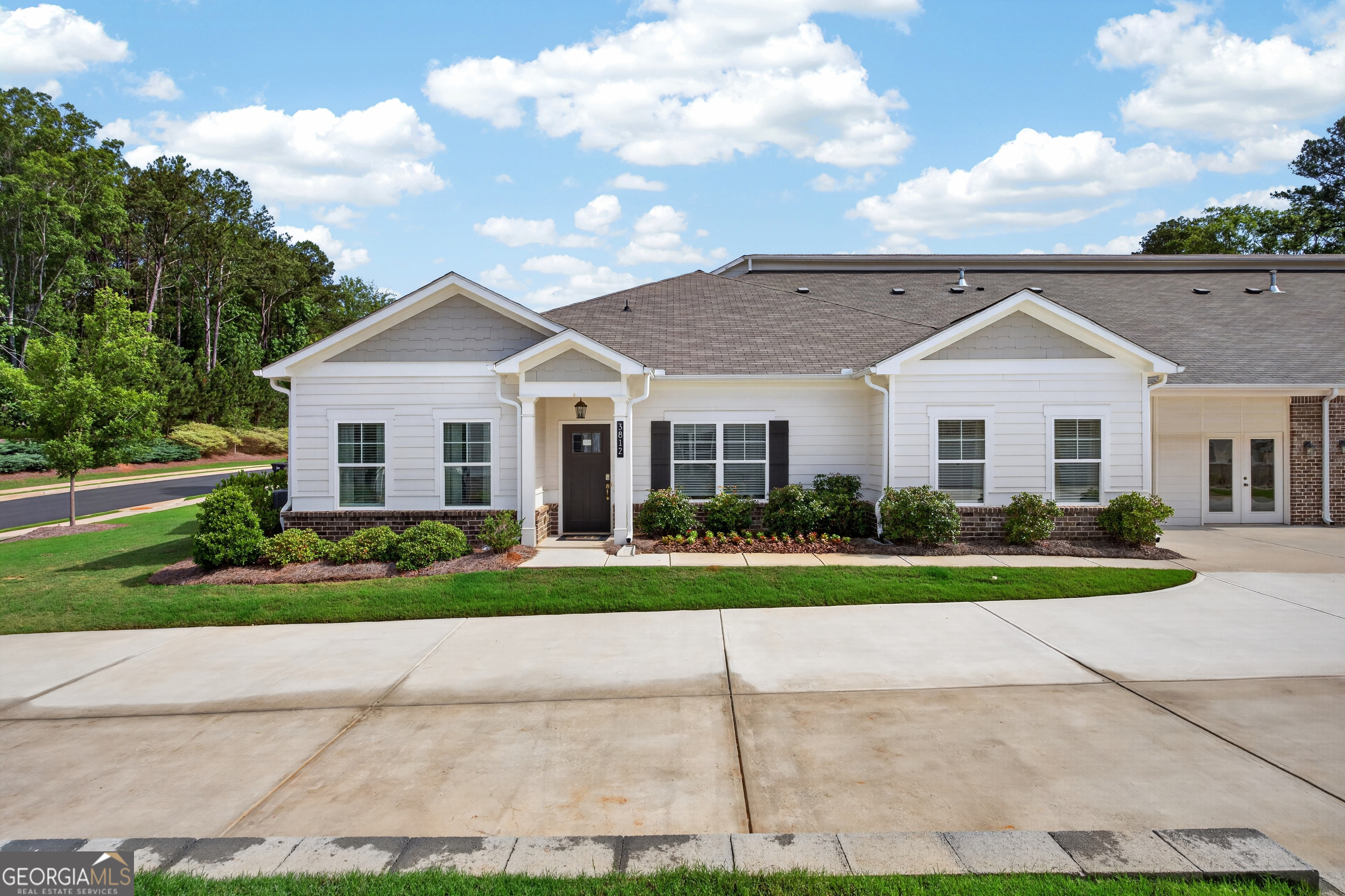 3865 Shelleydale Dr 82 — photo