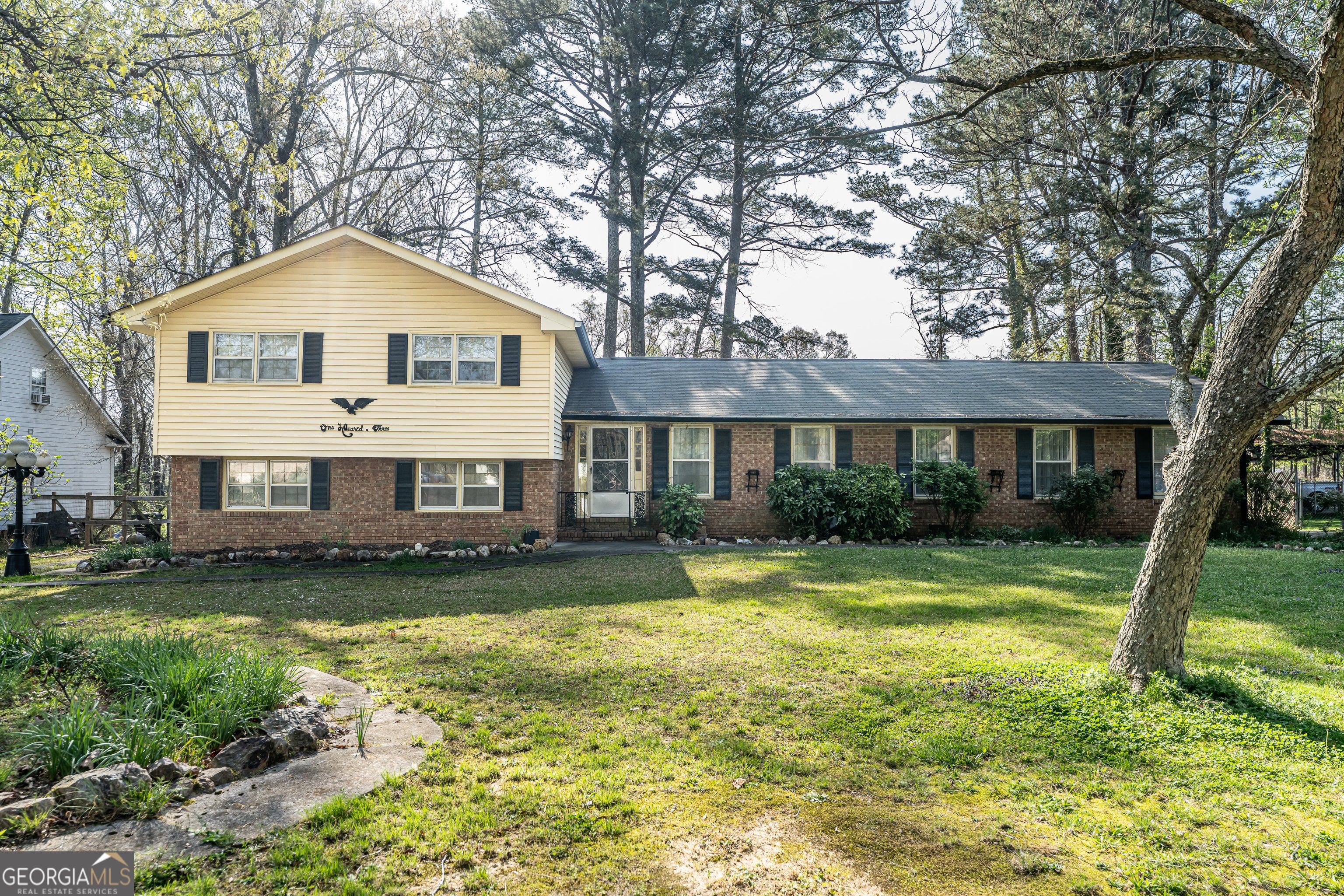 103 Rolling Oaks Dr NW — photo