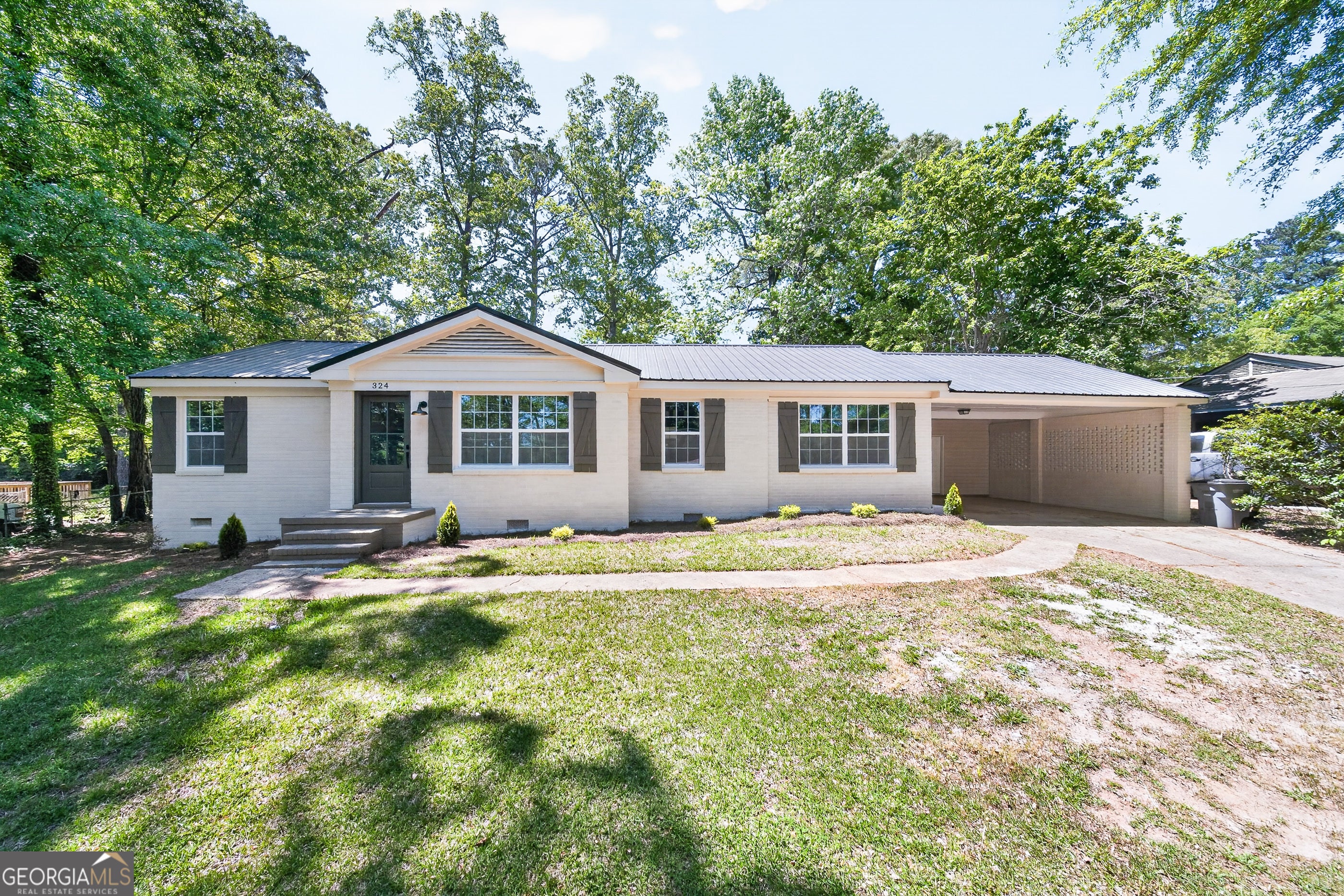 324 Park Hill Dr — photo
