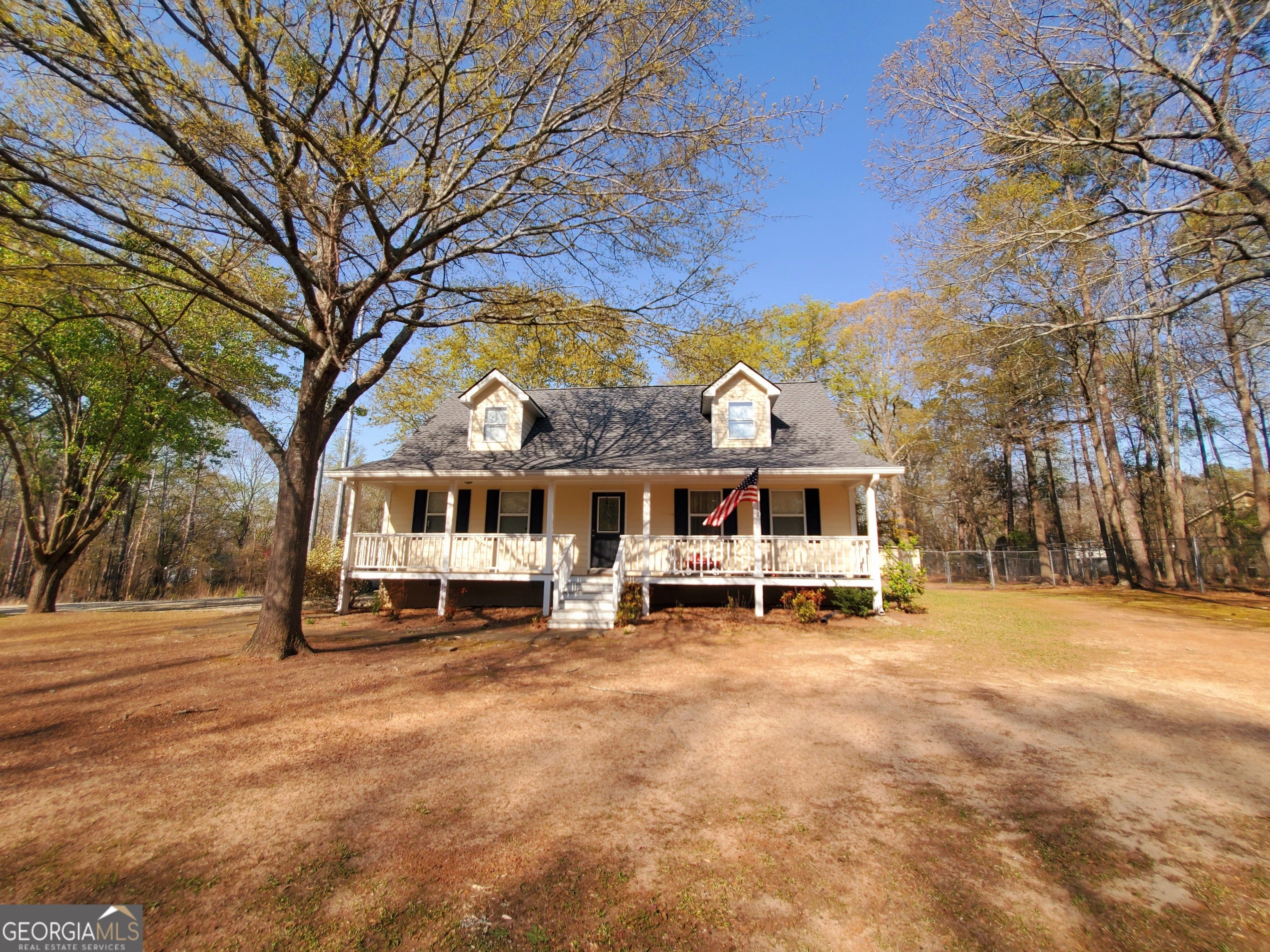 128 W Briarwood Dr — photo