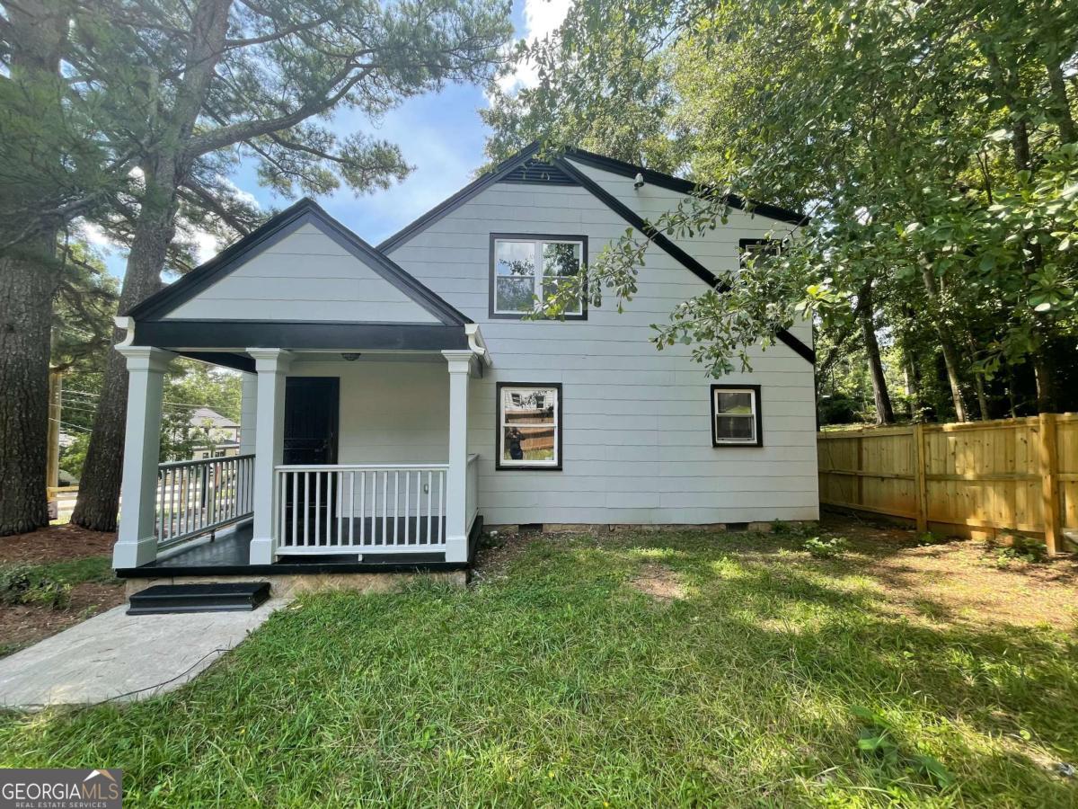 1489 Avon Ave SW — photo