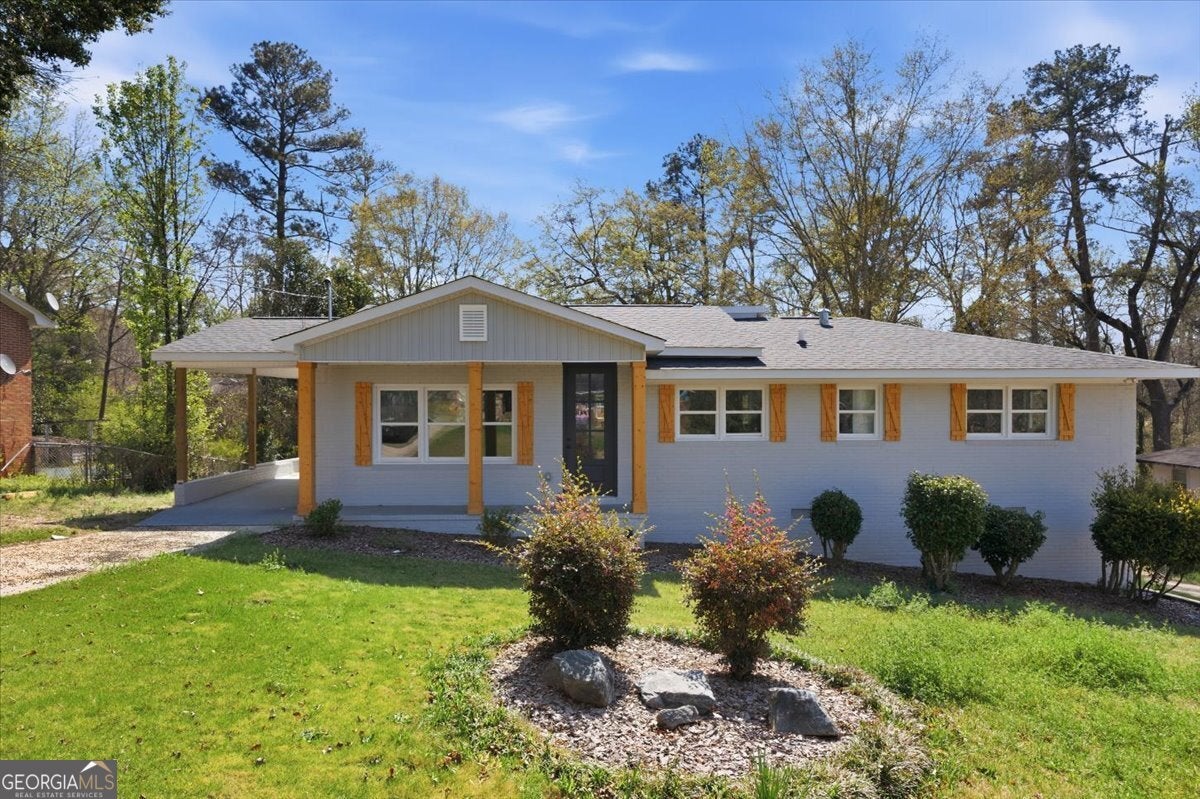 2371 Kensington Rd — photo