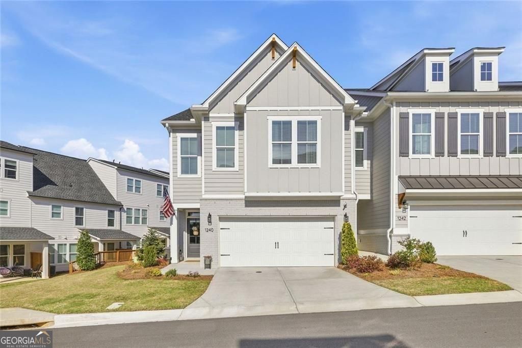 1240 Willowcrest Way — photo