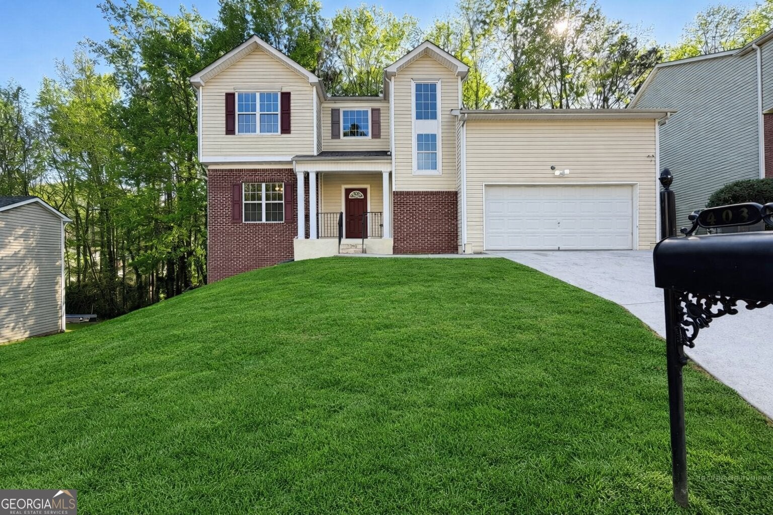 403 Clearstream Ln — photo