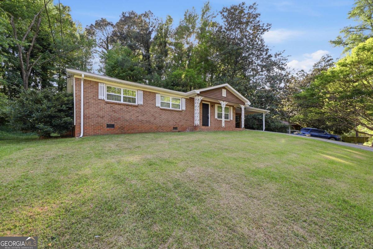 2322 Chestnut Log Loop — photo