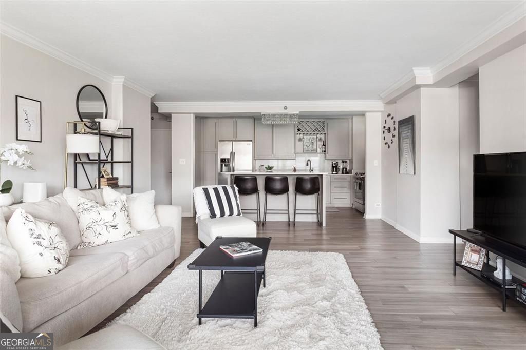 620 Peachtree St NE 1505 — photo