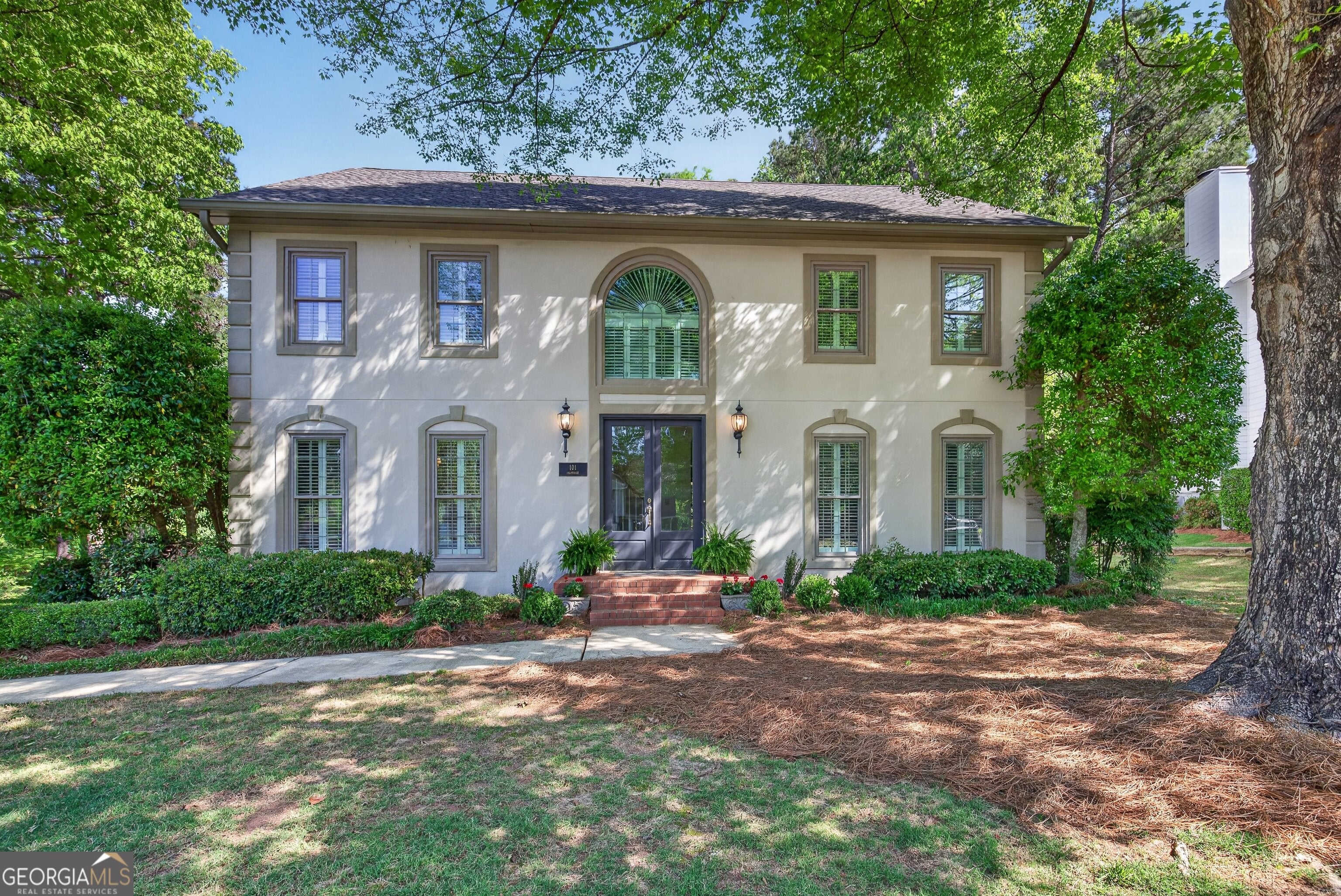 101 Colonnade Dr — photo