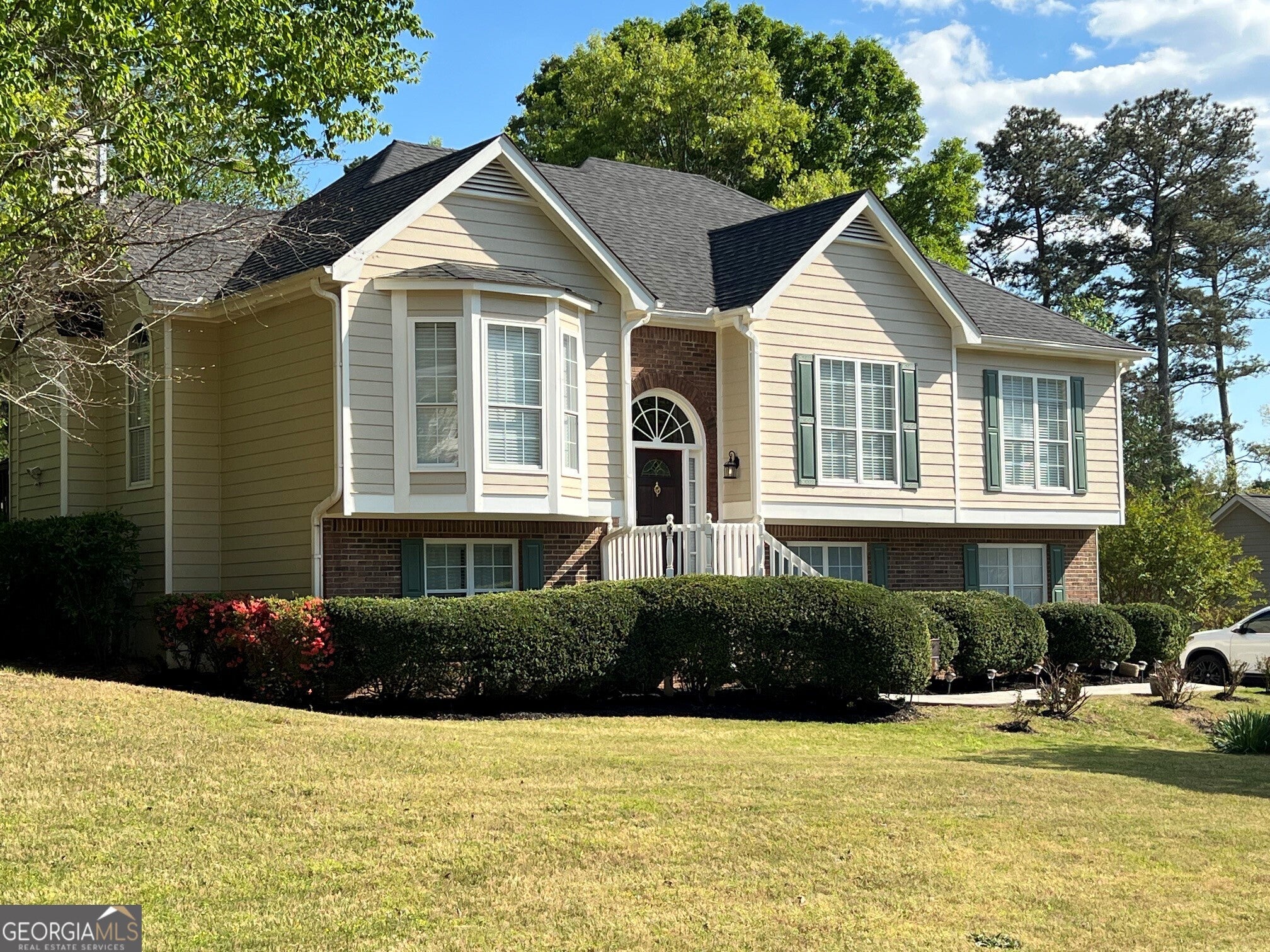 1625 Huntington Hill Trce — photo