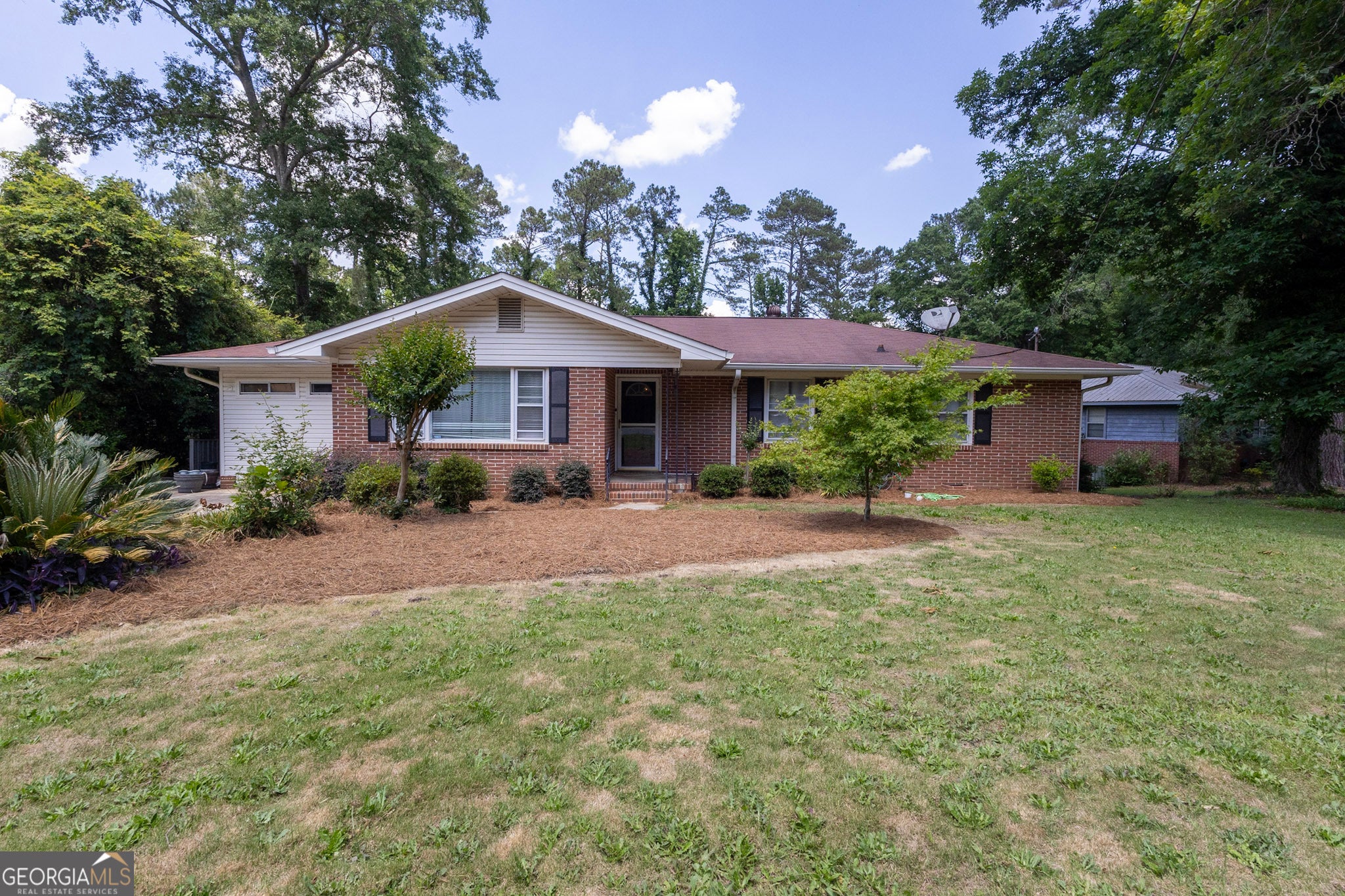 408 Skyway Dr — photo