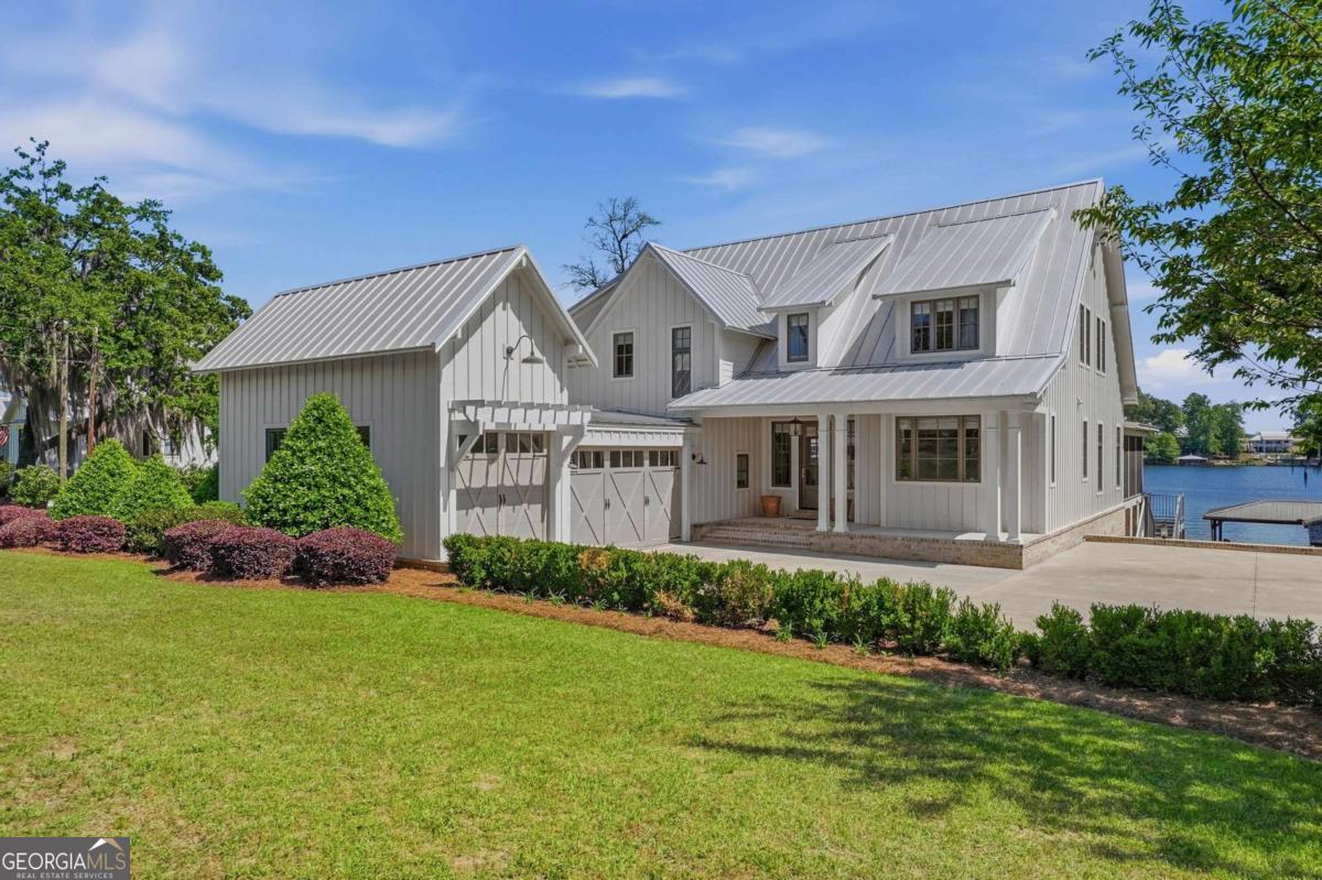 620 Lakeshore Dr — photo