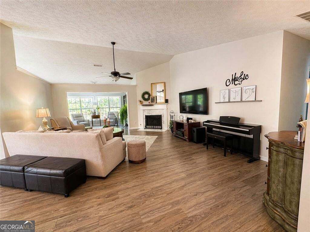 2263 Hansford Pass — photo