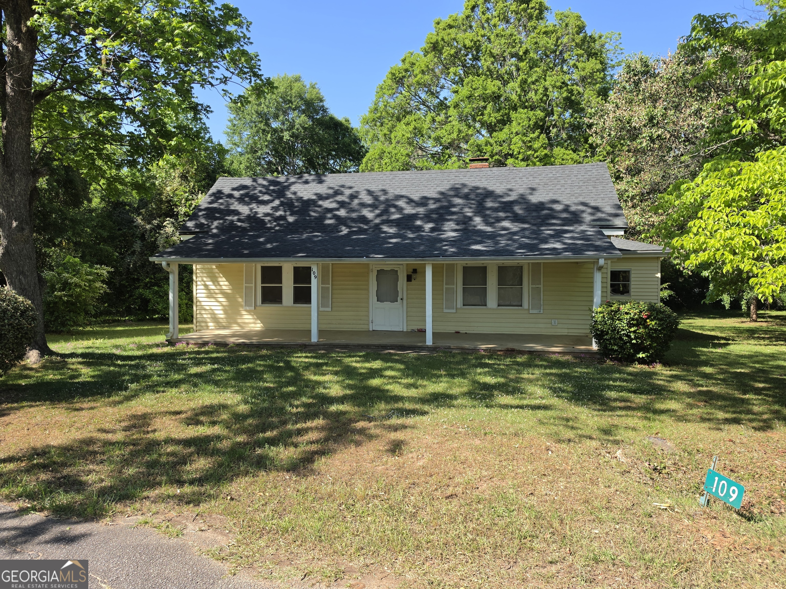 109 Springdale Dr — photo