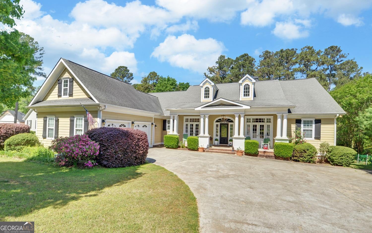 227 Capri Dr — photo