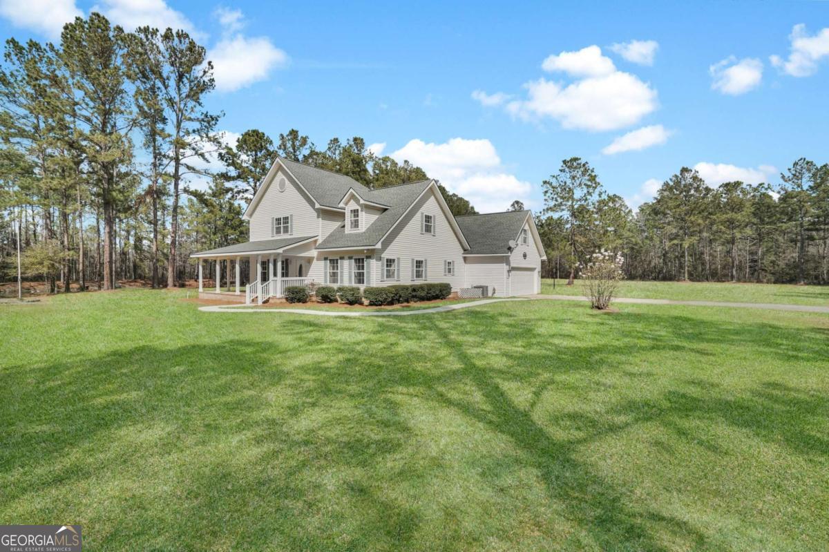 548 Sand Hill Rd — photo