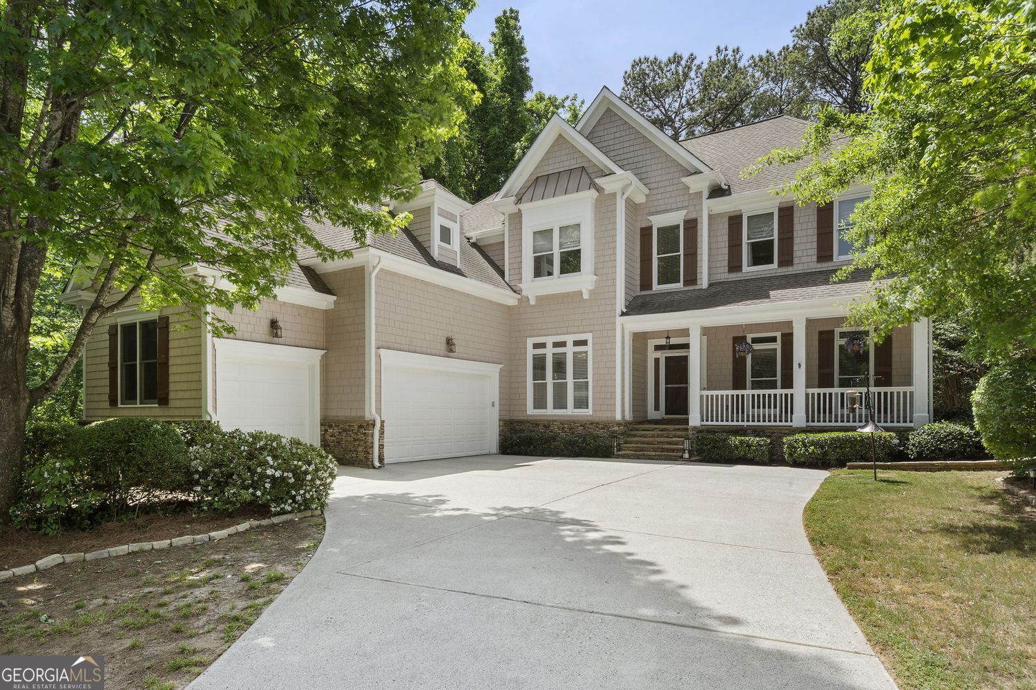 3698 Lakeview Dr — photo