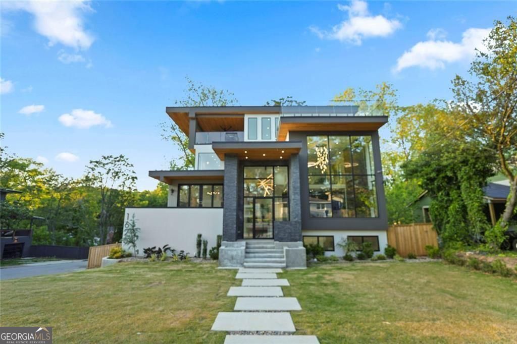 1625 Emerald Ave SW — photo