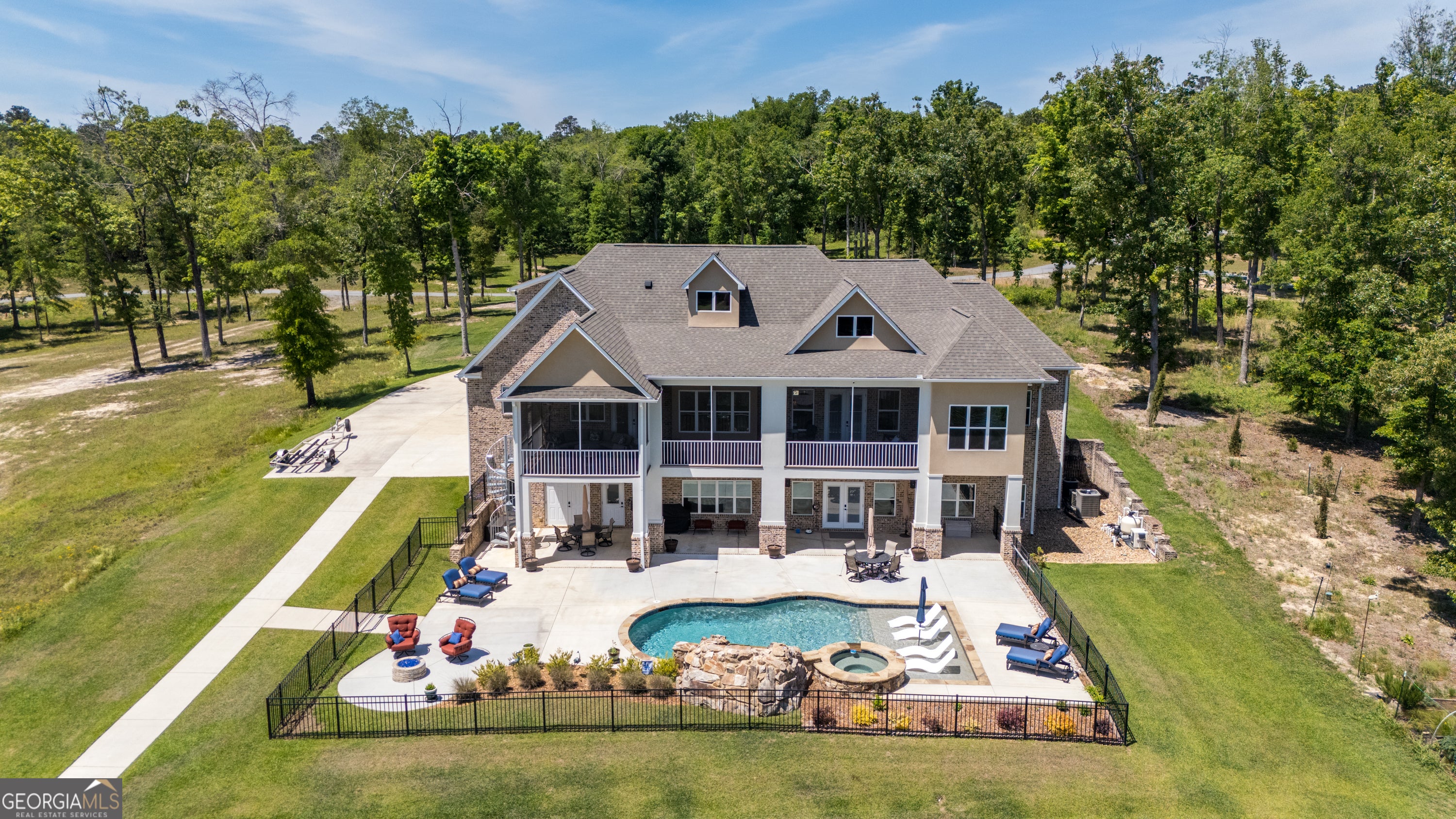 7287 Moseley Dixon Rd — photo