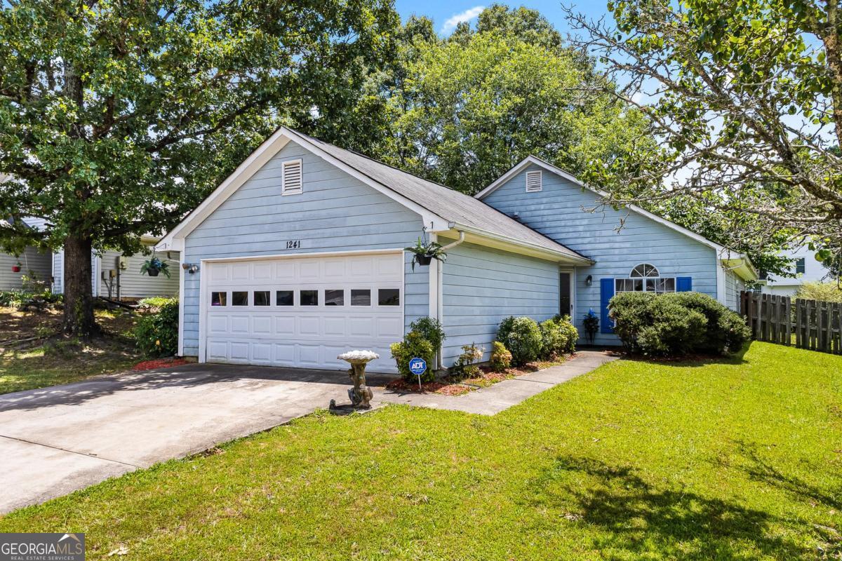 1241 Larkwood Dr — photo