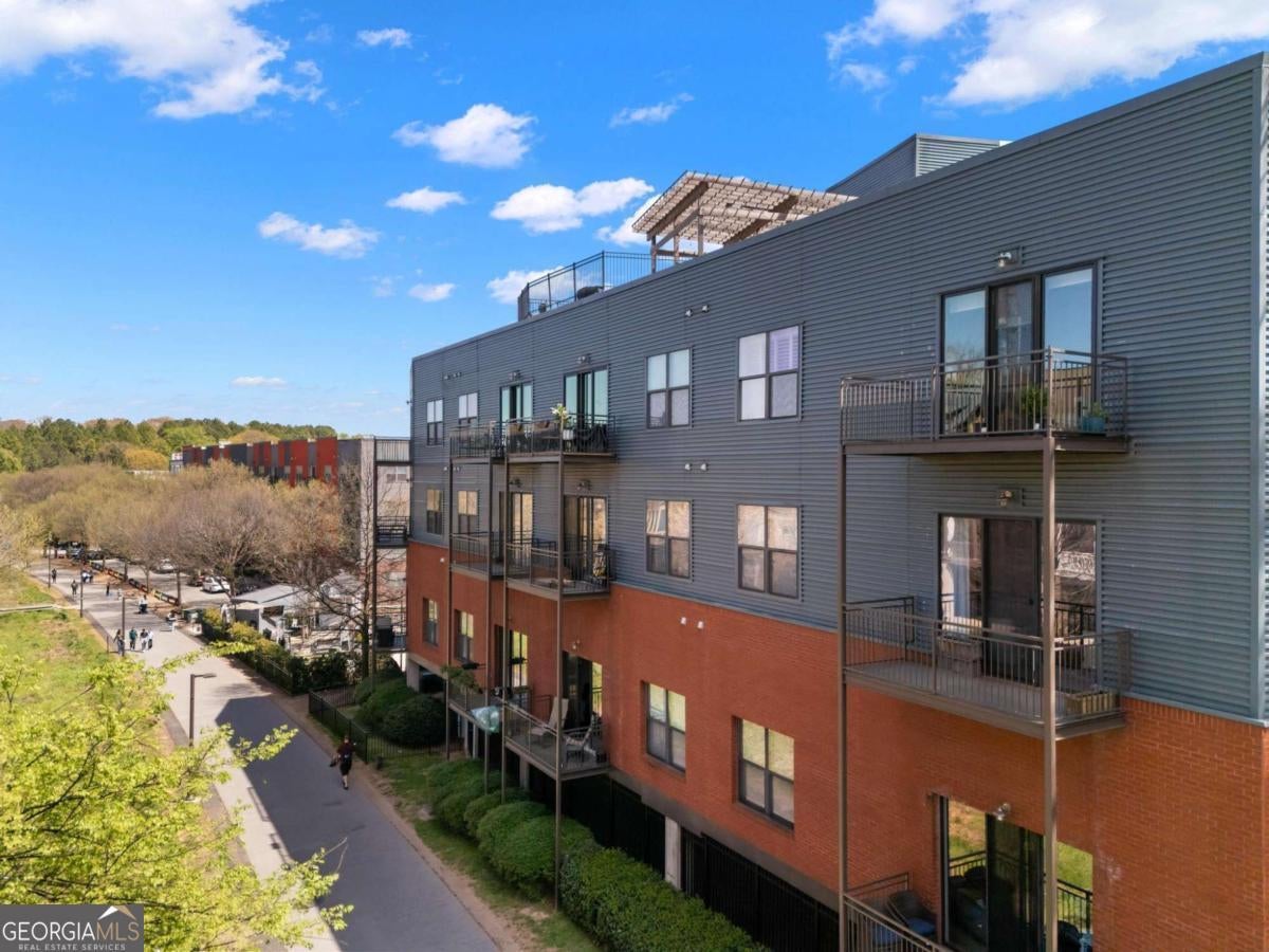 200 N Highland Ave 102 — photo