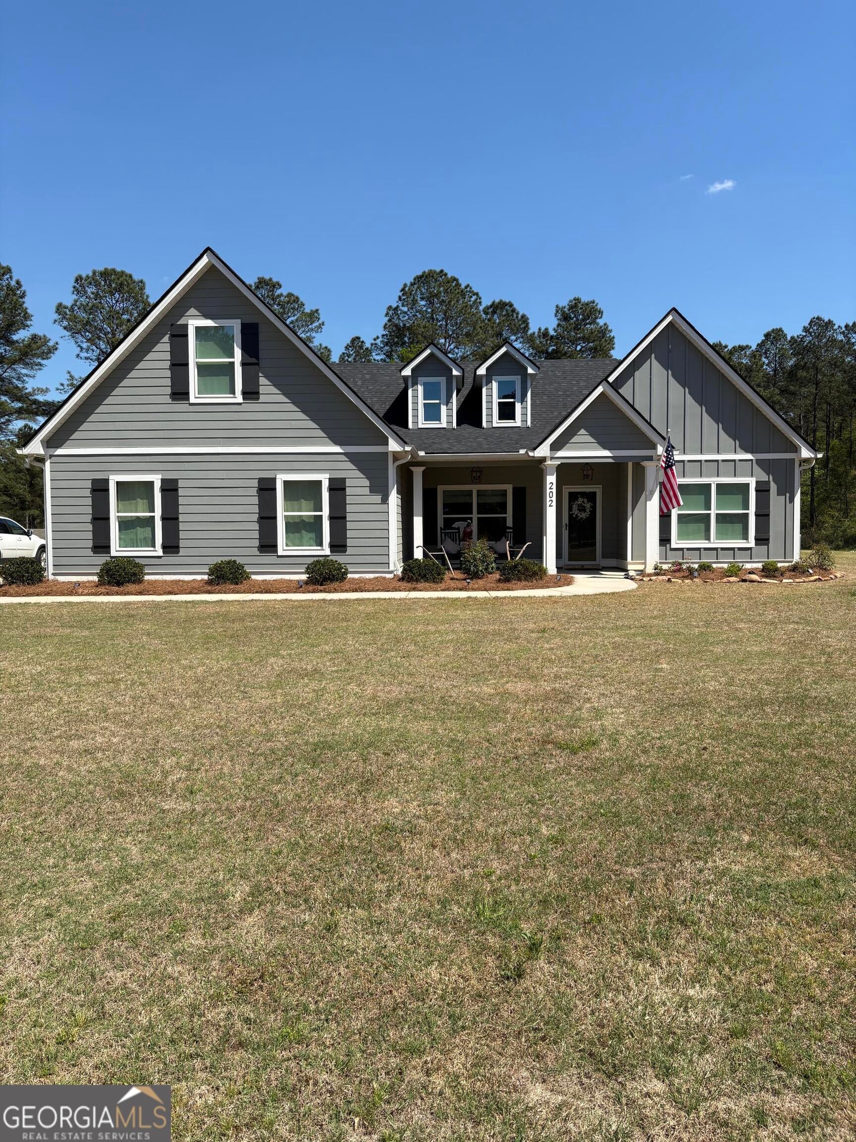 202 Millwood Ct — photo