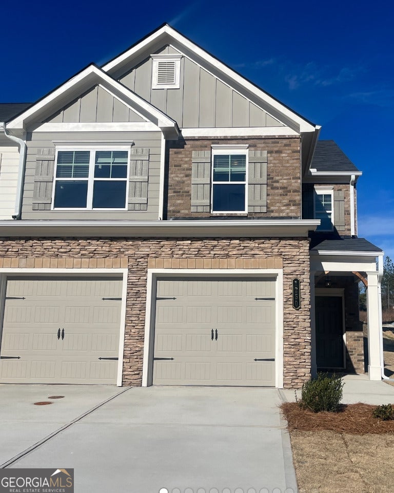 1250 Park Center Cir — photo