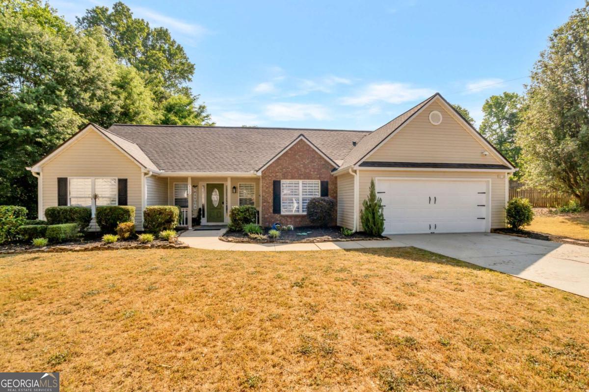 312 Rockingham Drive, Loganville, GA 30052