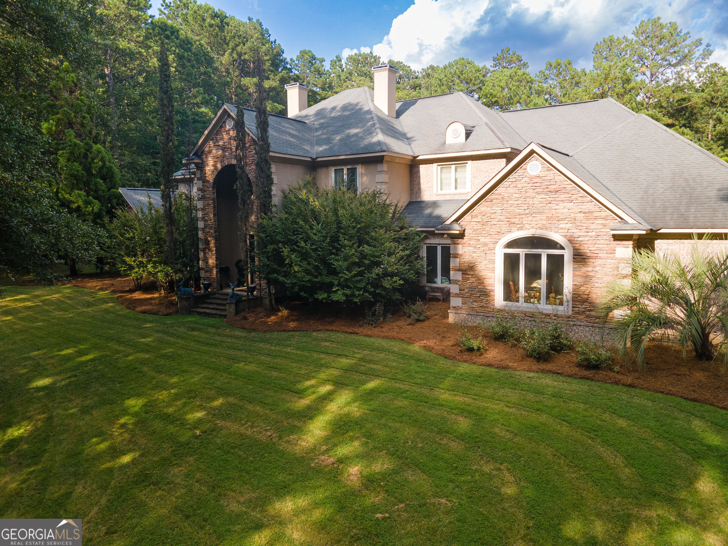 595 Grey Rock Dr — photo