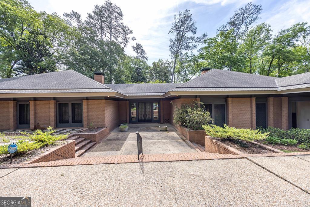 2718 Averett Dr — photo