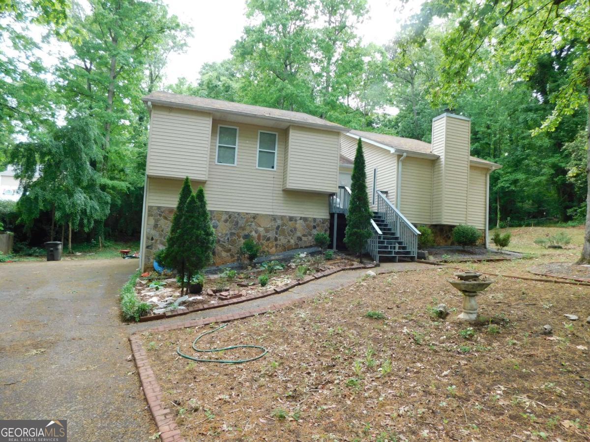 8805 Willow Creek Ct — photo