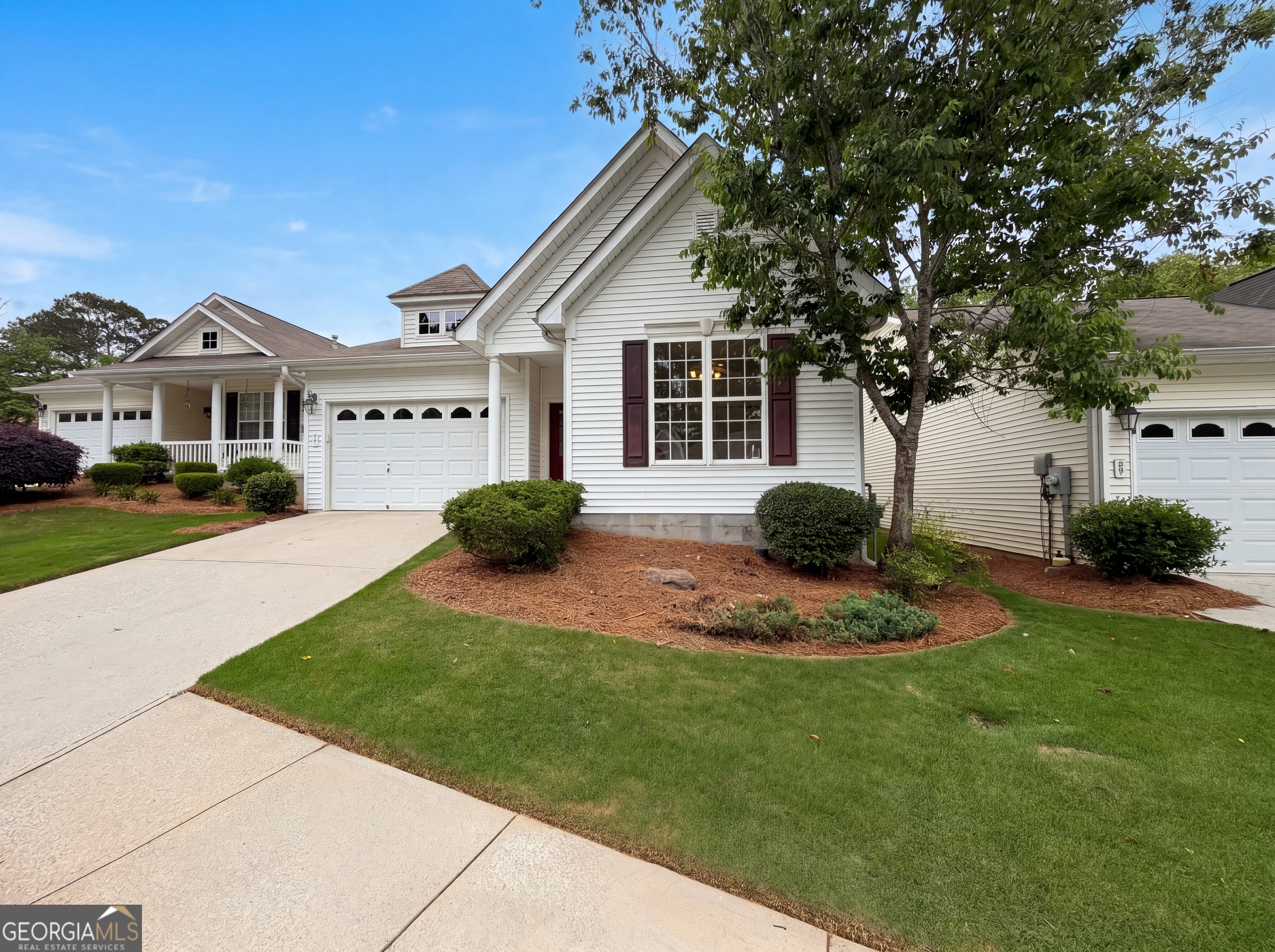 64 Garden Grv — photo
