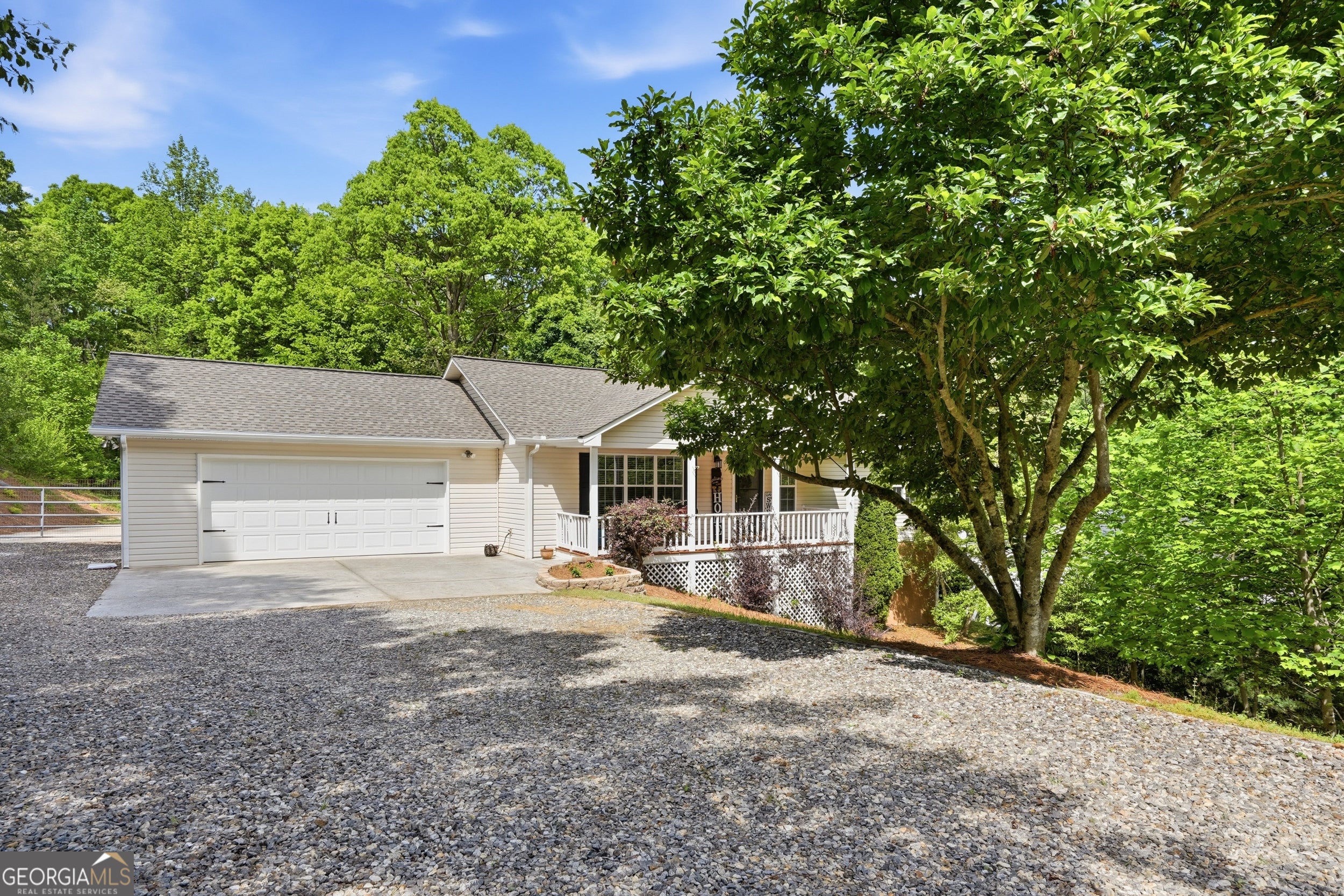 7616 Highland Oaks Dr — photo