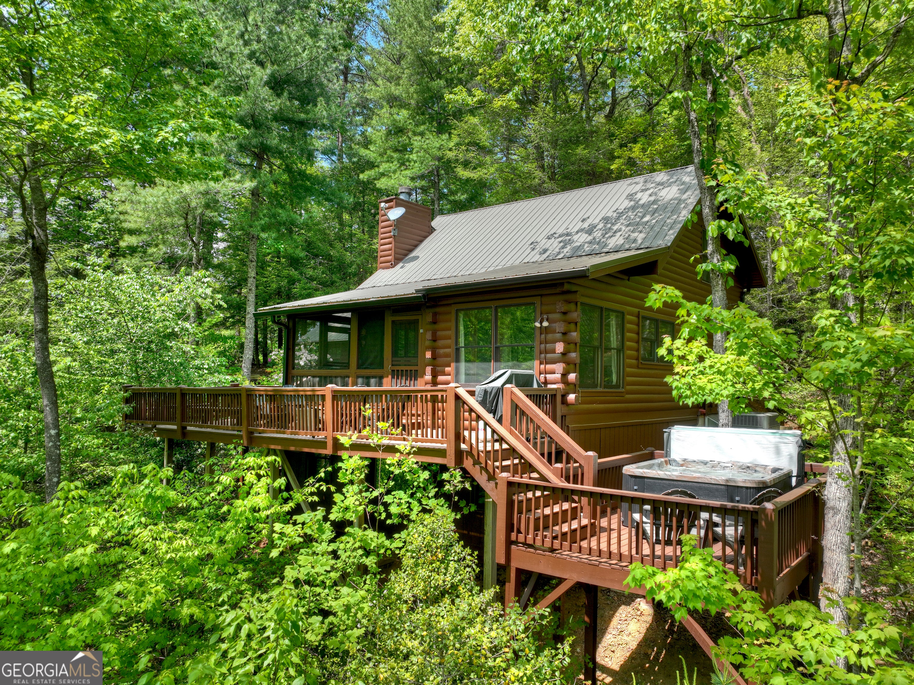 1822 Hidden Lake Dr — photo