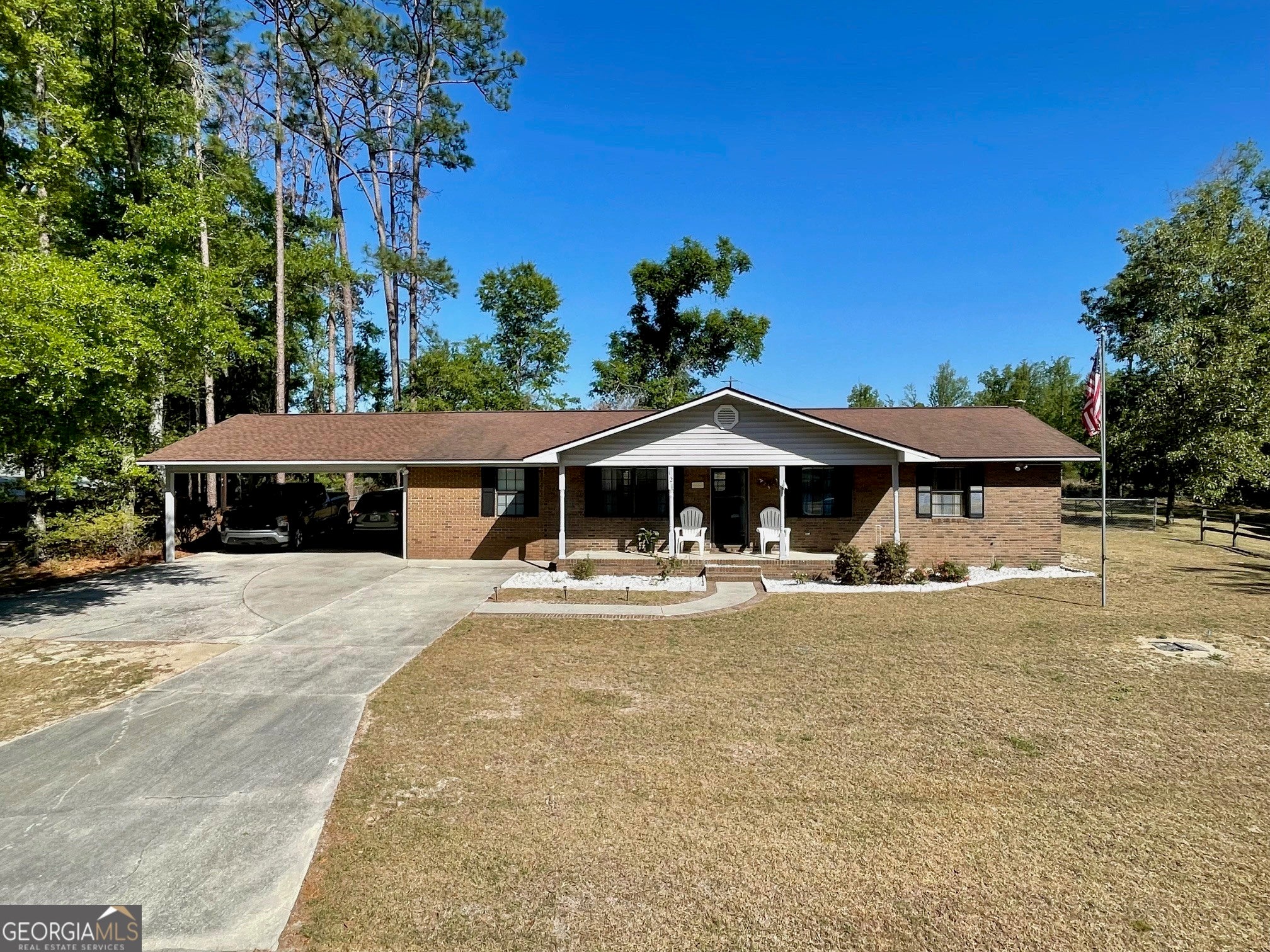 121 Camellia Dr — photo