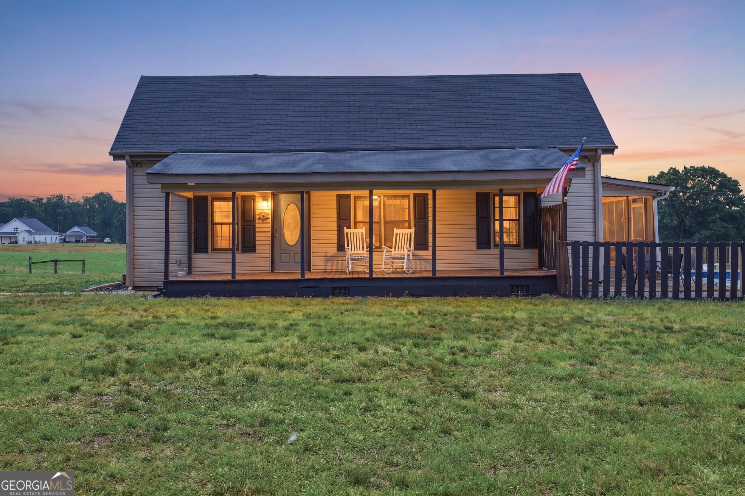 5525 Sandy Cross Rd — photo