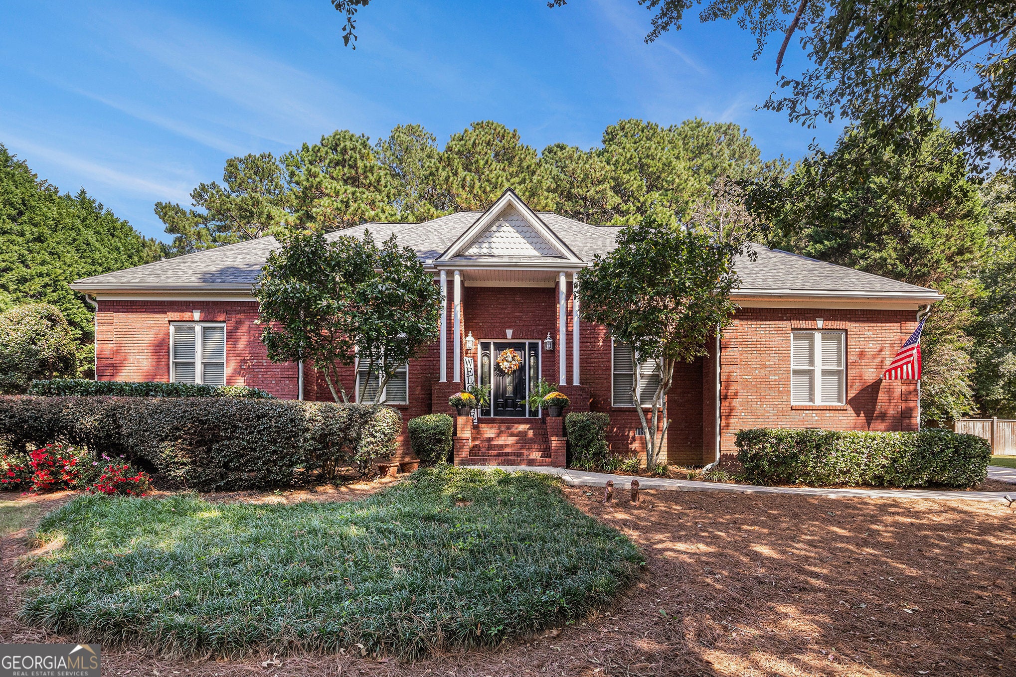 615 Wellington Dr — photo