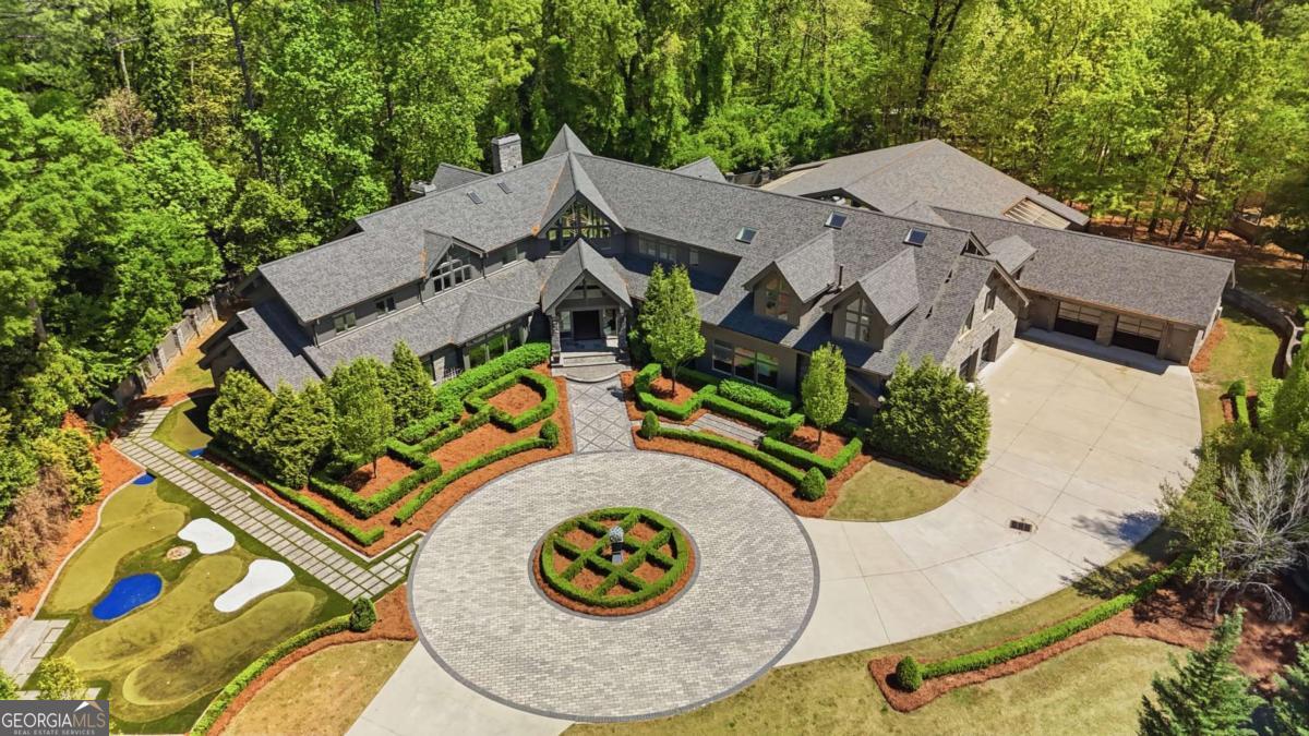 2883 W Roxboro Road NE, Atlanta, GA 30324 — photo 2