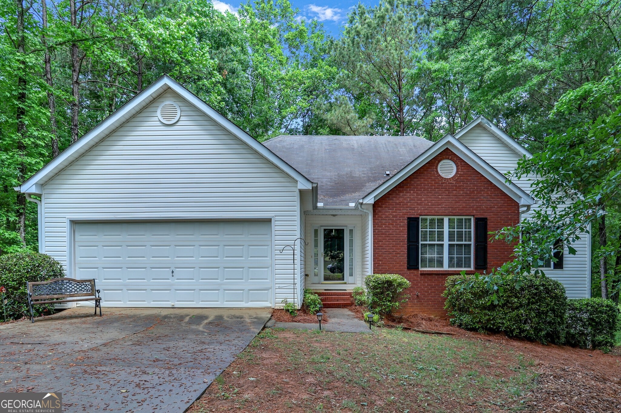 237 Clearwater Dr — photo